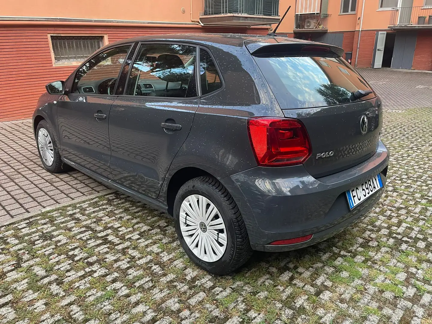 Volkswagen Polo Polo V 5p 1.4 TDI - Comfortline 75cv Grigio - 2