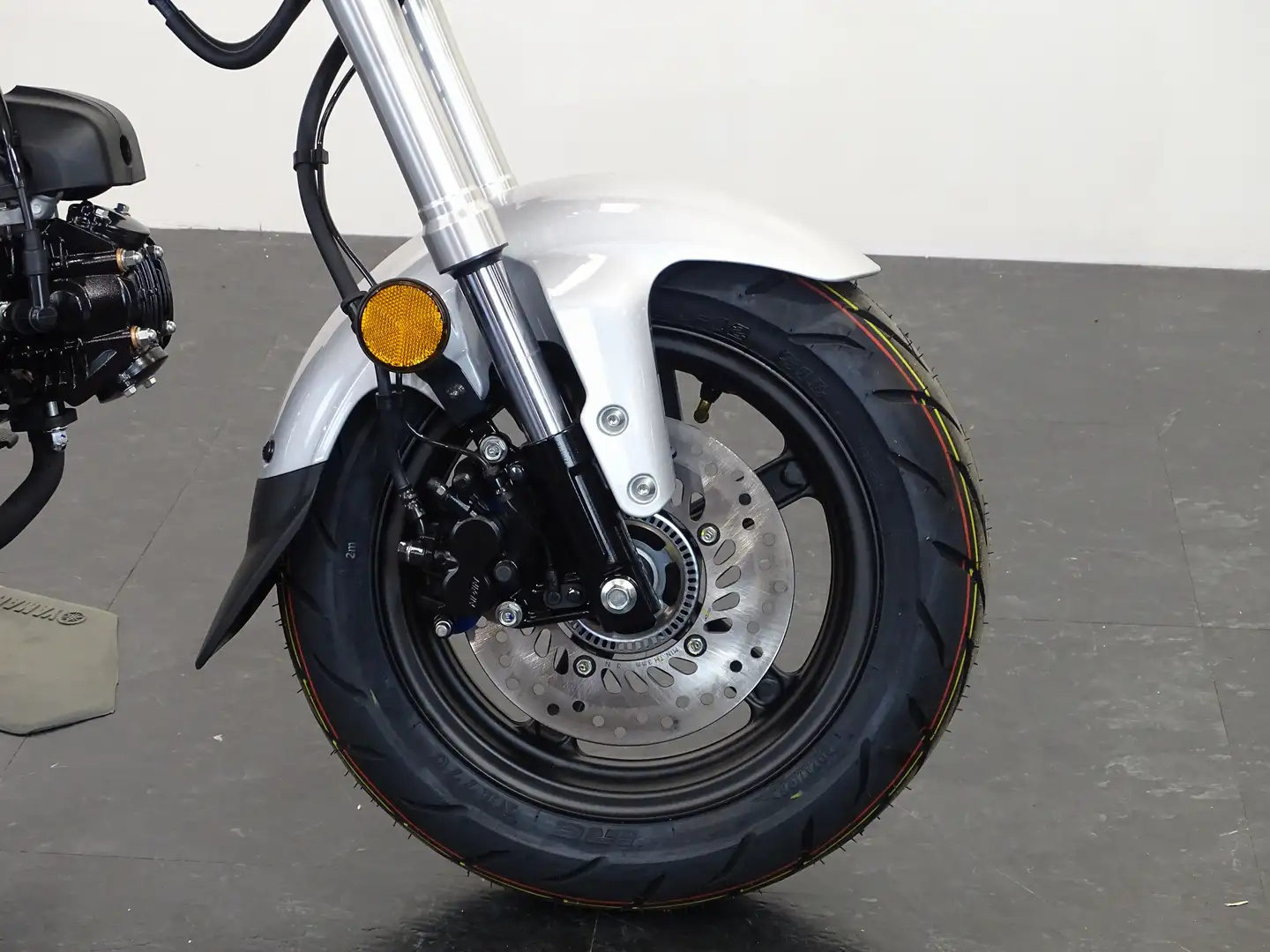 Honda DAX 125 Blau - 2