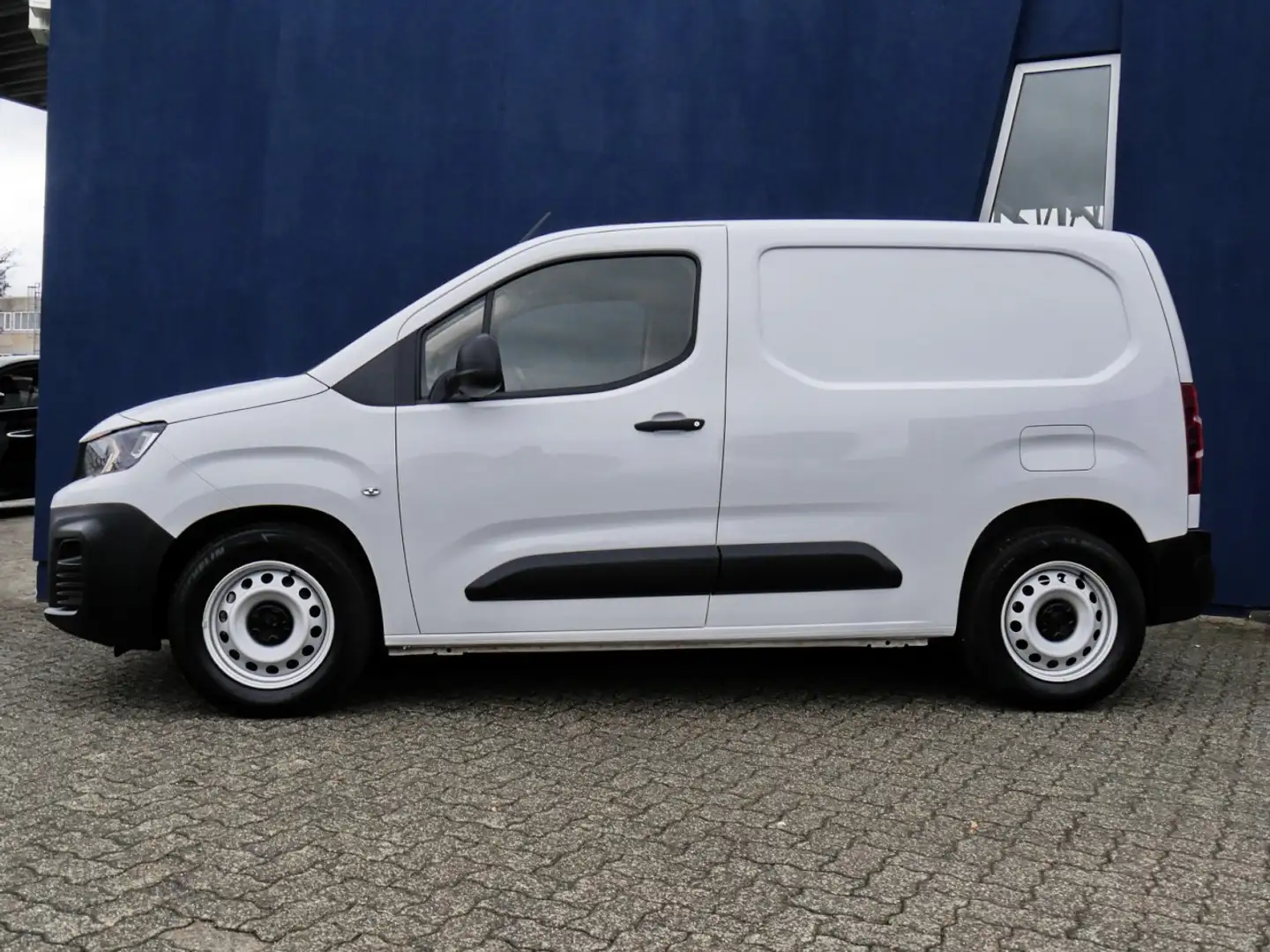 Peugeot Partner -e KW Premium L1 NAV+ParkPilot+4xAirbag Klima Beyaz - 2
