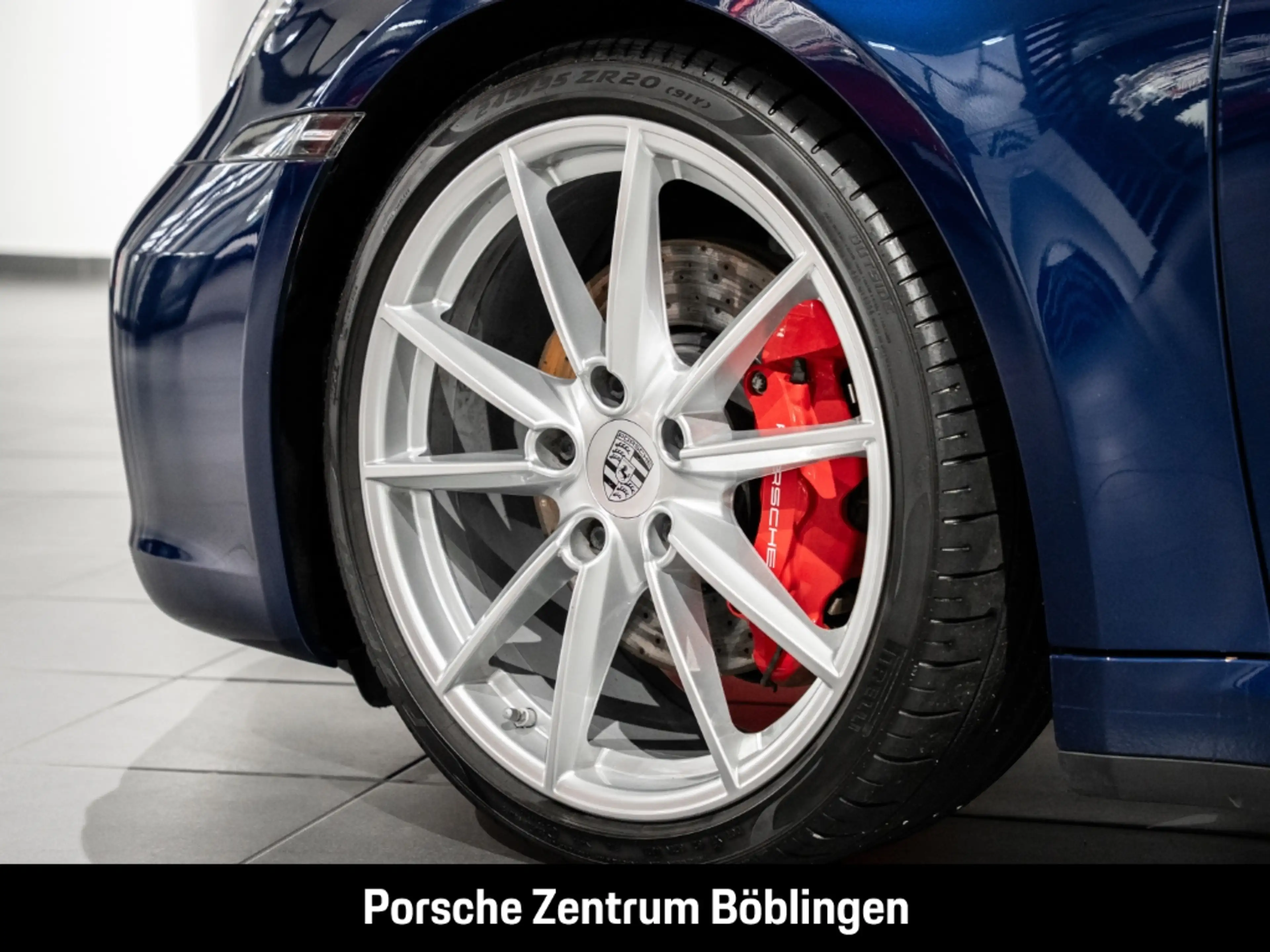 Porsche 992 911 Carrera 4S Cabriolet Clubleder InnoDrive — photo 13
