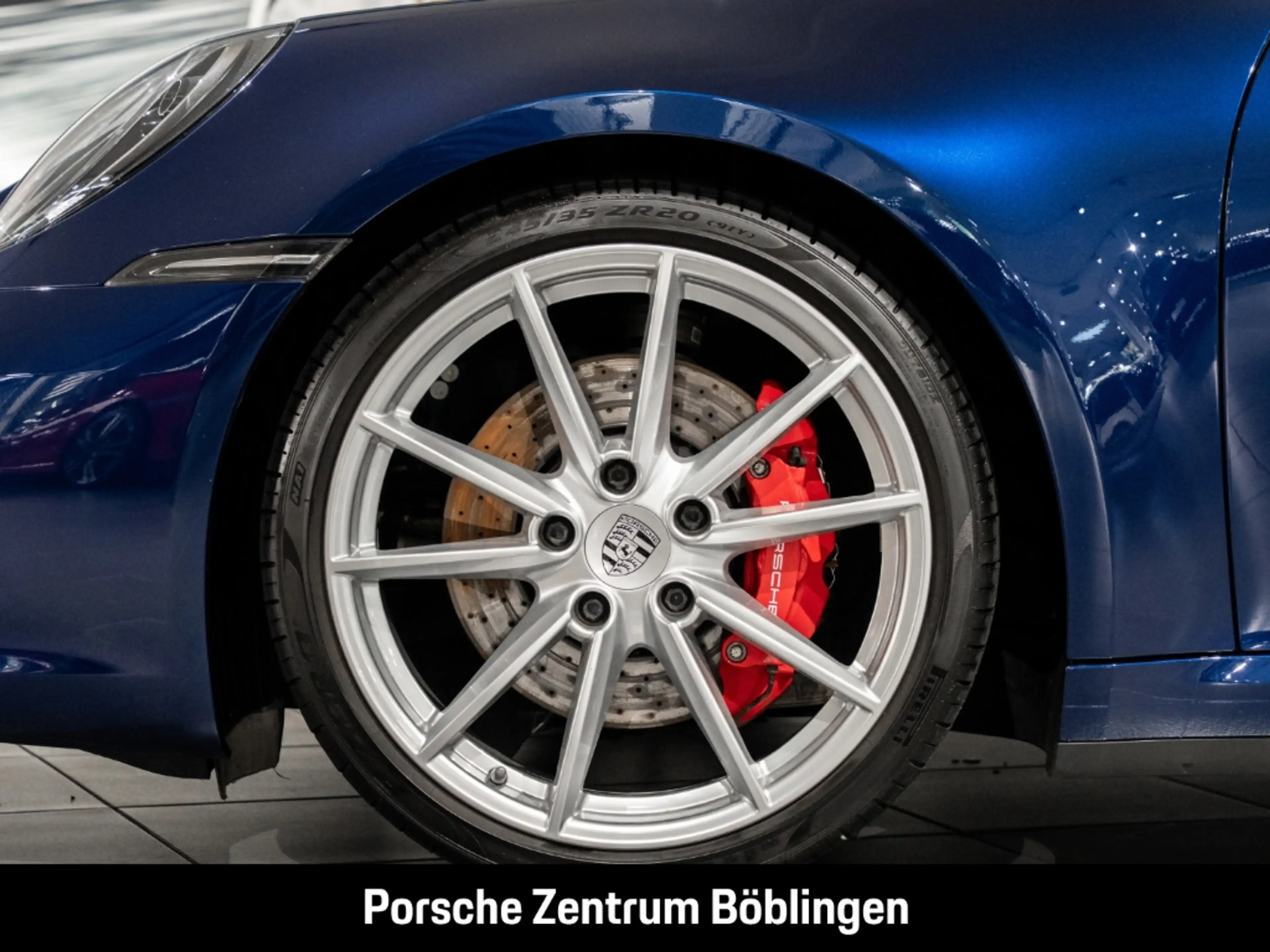 Porsche 992 911 Carrera 4S Cabriolet Clubleder InnoDrive — photo 10