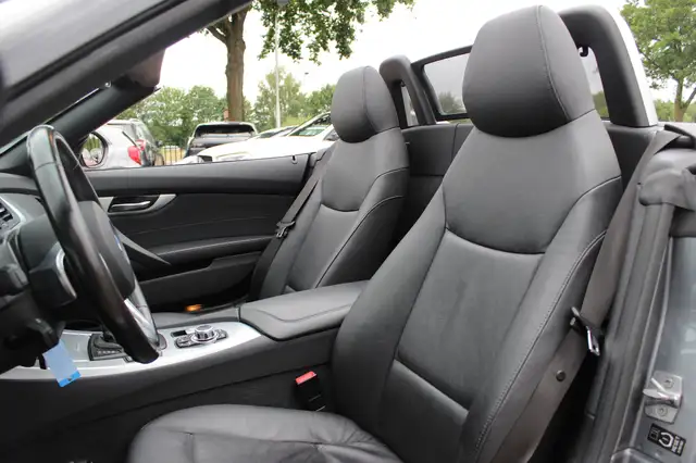 BMW Z4 view 4