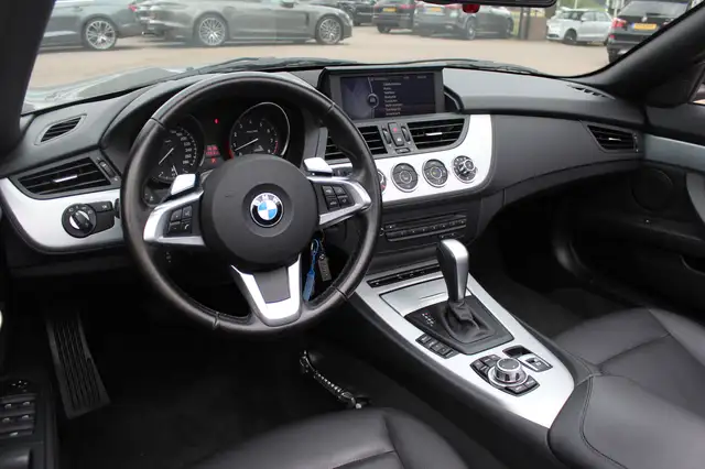 BMW Z4 view 9