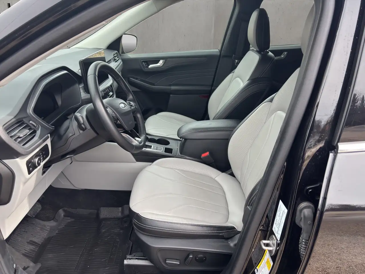 Ford Escape снимка Ford Escape