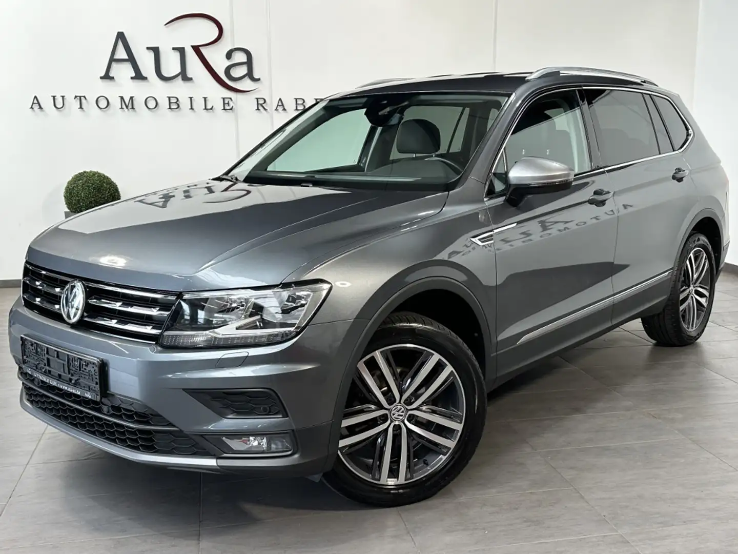 Volkswagen Tiguan Allspace 2.0 TDI DSG 7-Sitzer CL NAV+AHK Grau - 1