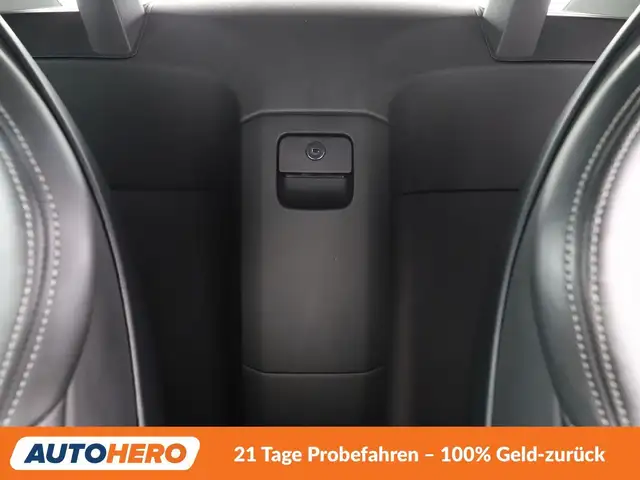 Audi TT view 14