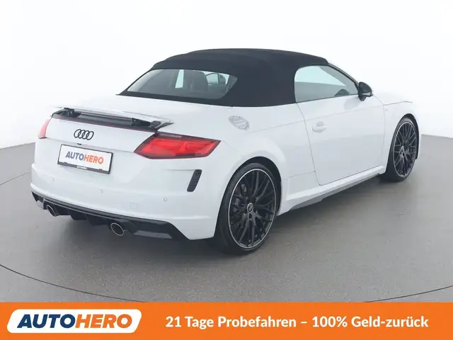 Audi TT view 6