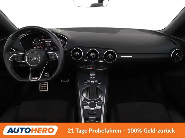 Audi TT view 12
