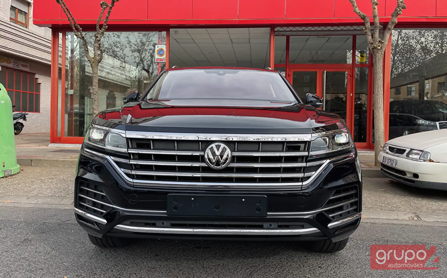 Volkswagen Touareg 3.0TDI V6 Premium Tiptronic Atmosphere 4M 170kW Negro - 2