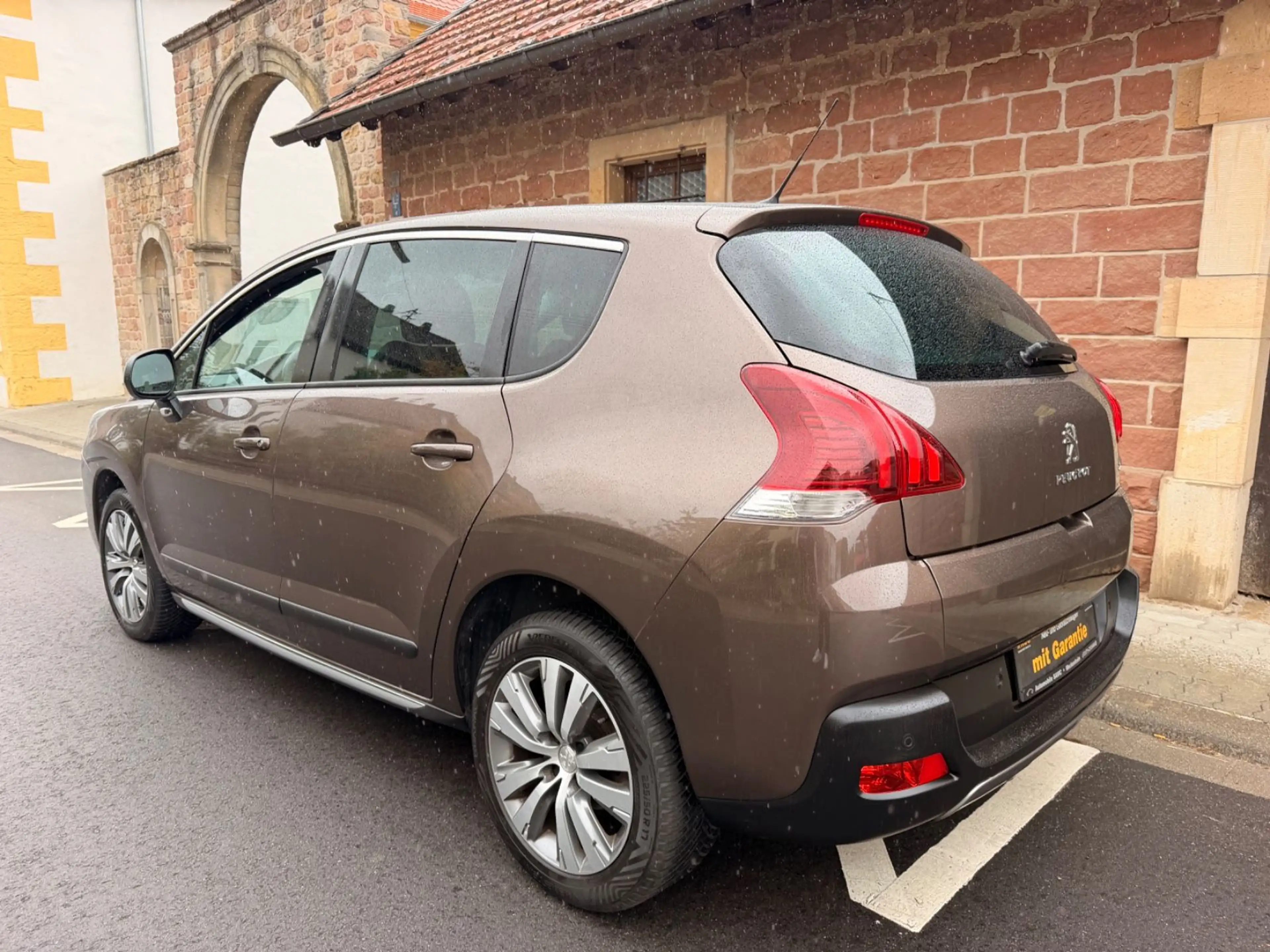 Peugeot 3008 Allure 1.6 16V Turbo Navi / Pano / Xenon — photo 4