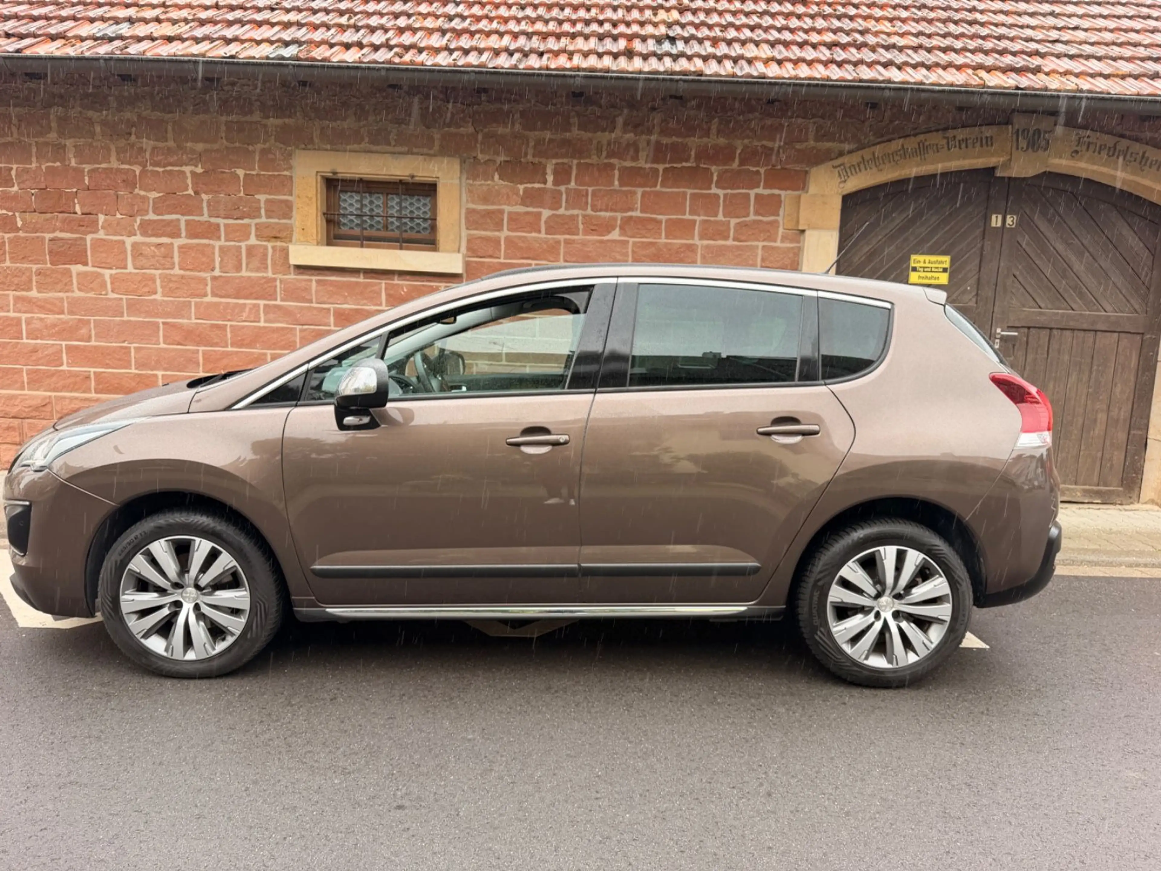 Peugeot 3008 Allure 1.6 16V Turbo Navi / Pano / Xenon — photo 3
