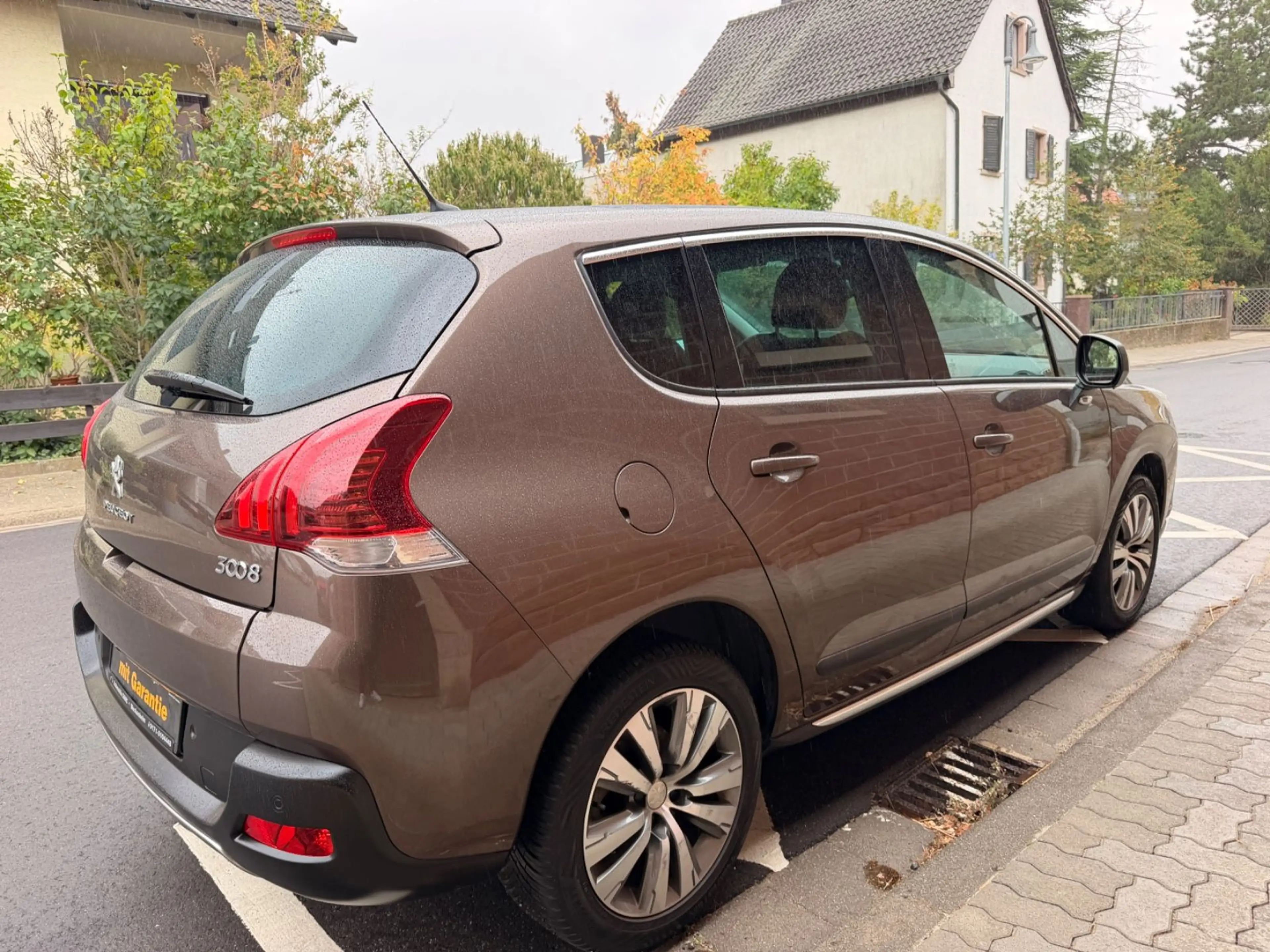 Peugeot 3008 Allure 1.6 16V Turbo Navi / Pano / Xenon — photo 6