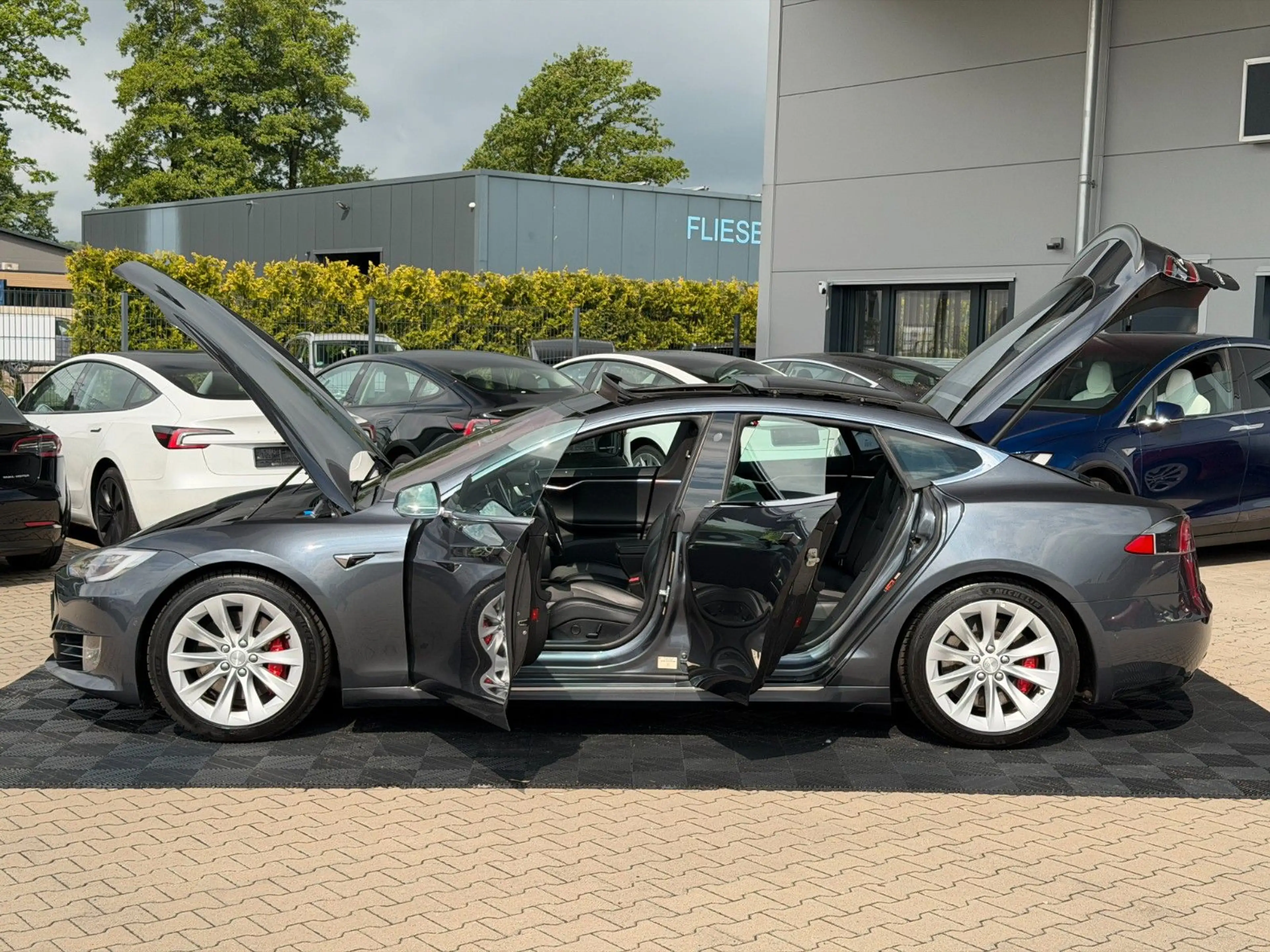 Tesla Model S MODEL S P100D | SUNROOF | — photo 2