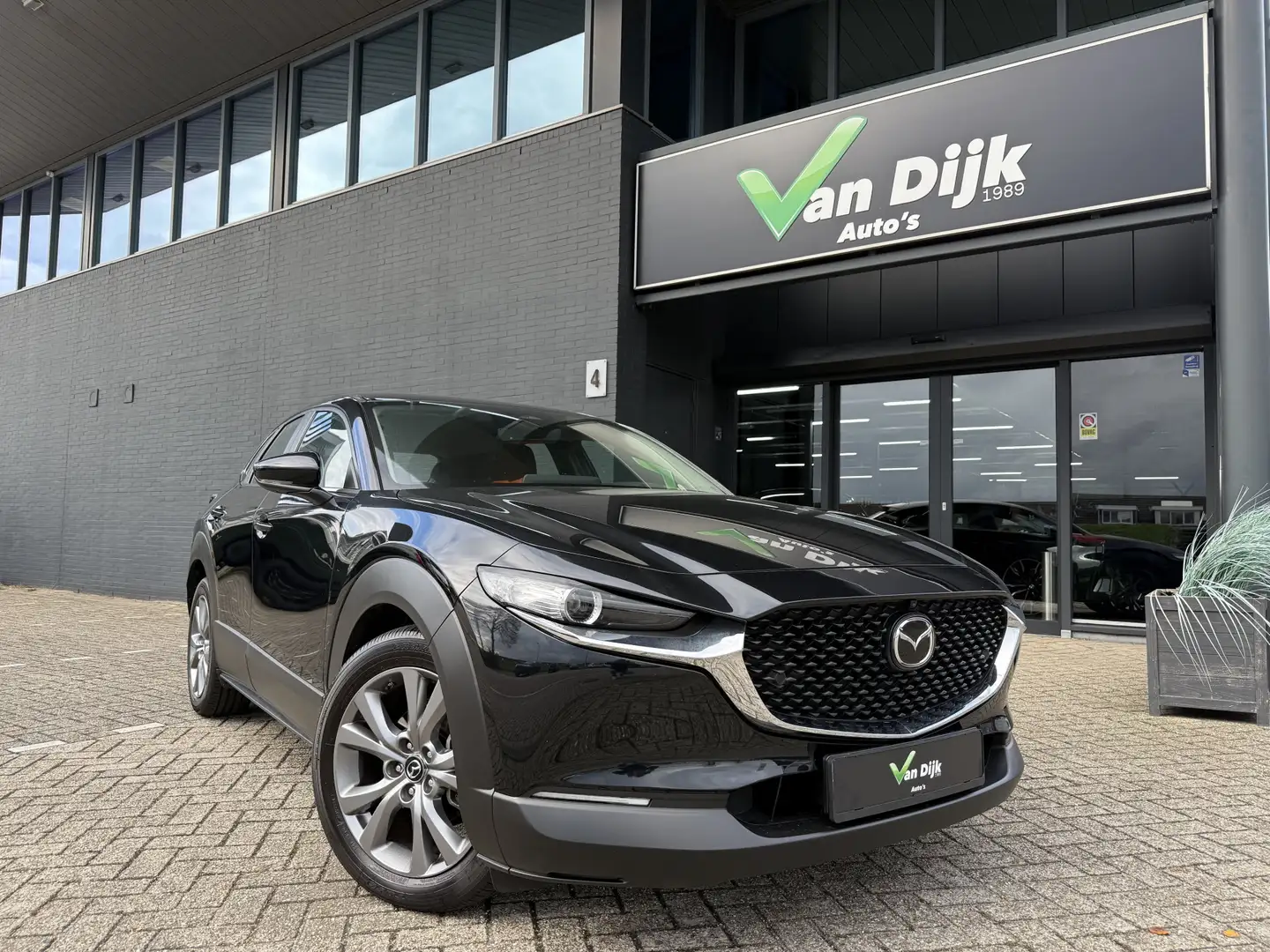 Mazda CX-30 2.0 e-SkyActiv-X M Hybrid Navi 360Camera Bose Zwart - 1