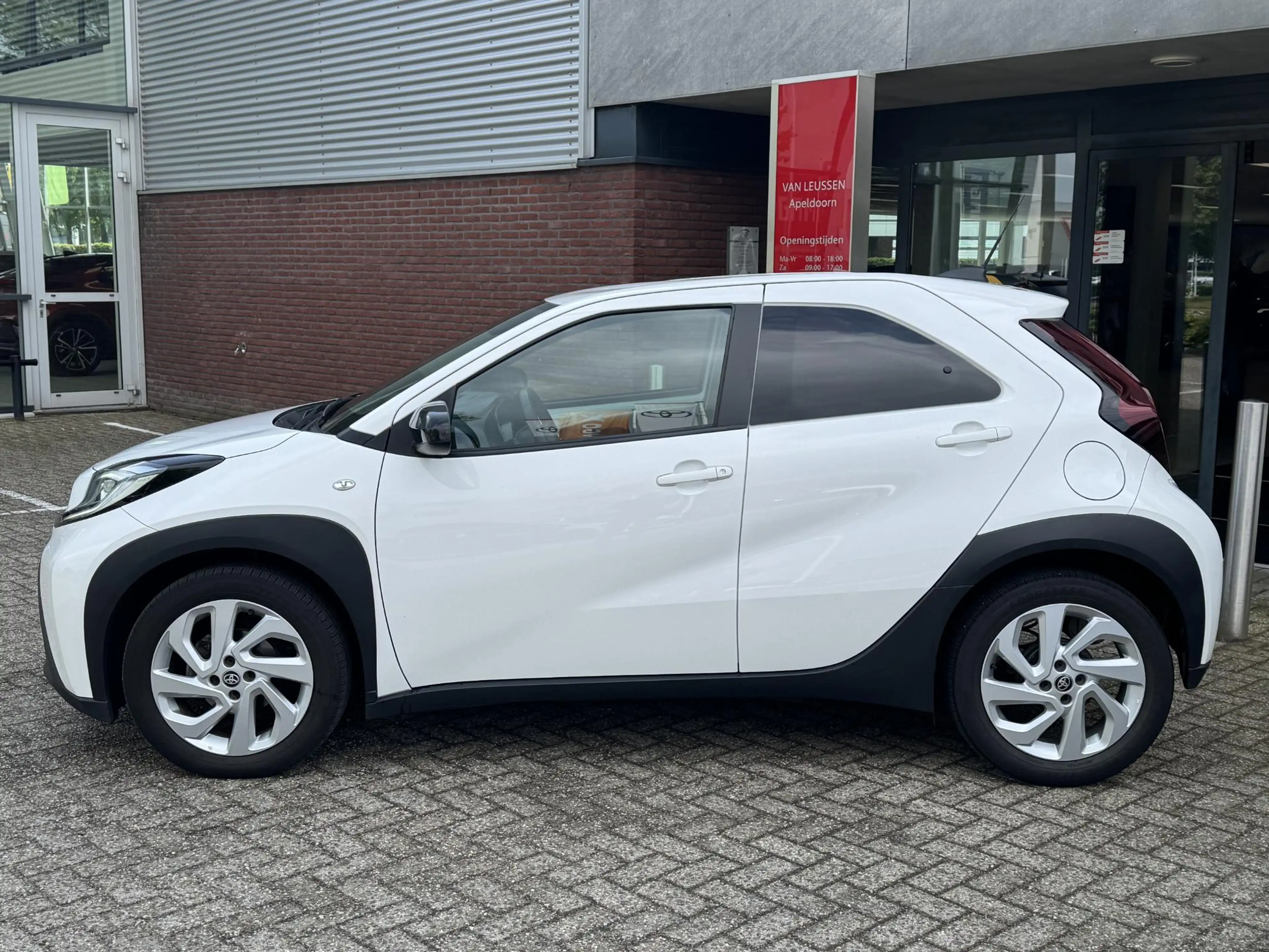 Toyota Aygo X FIRST 5-DEURS APPLE/ANDROID CAMERA CLIMA AD-CRUISE — photo 5