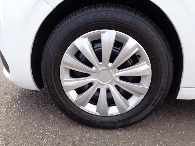 Peugeot 208 view 7