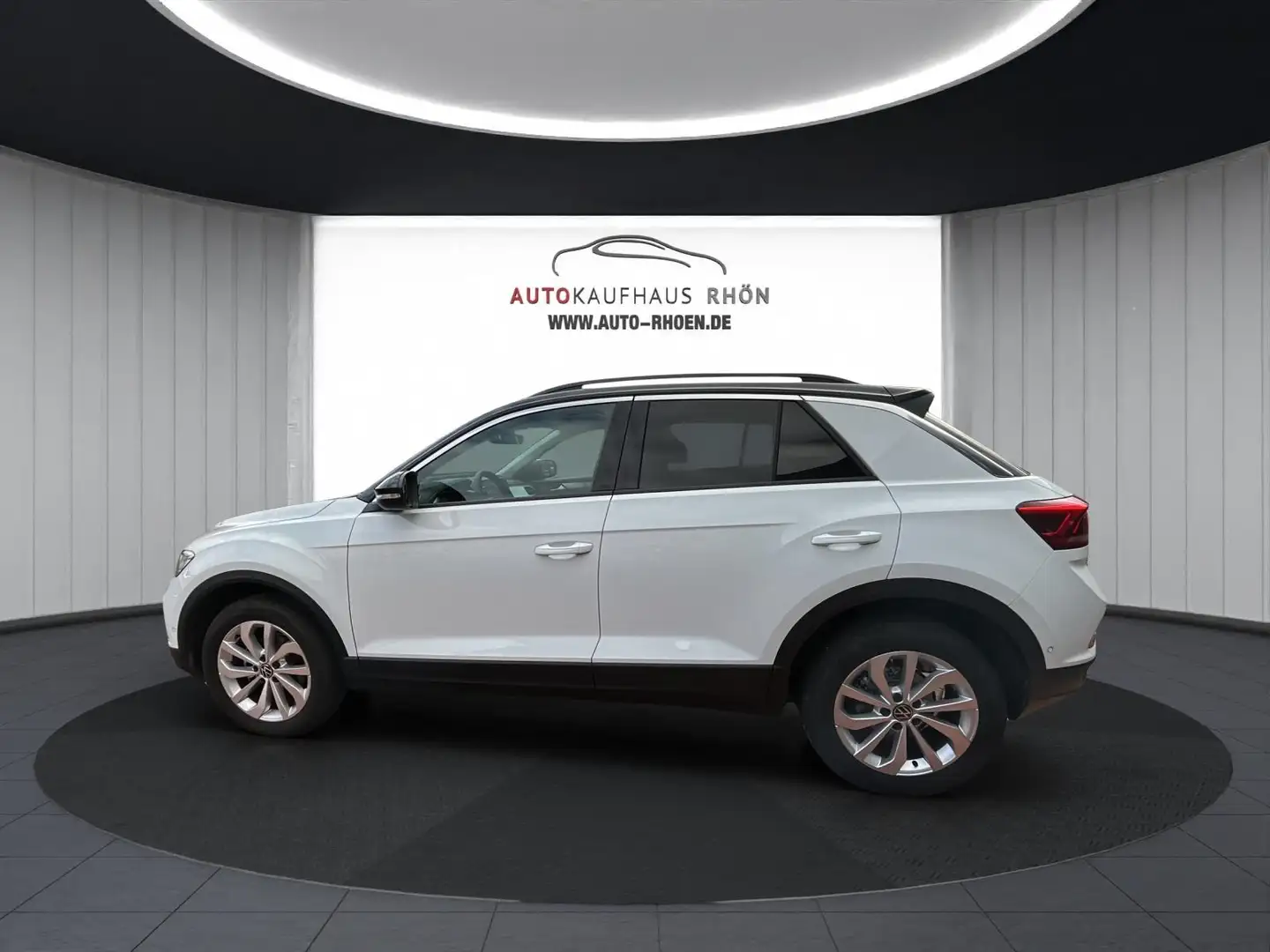 Volkswagen T-Roc T-Roc 1.5 TSI Life AHK*RFK*APP Schwarz - 2