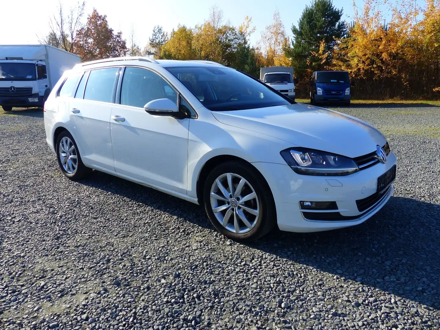 Volkswagen Golf VII Variant Highline*Xenon*SHZG*NAVI*Massag Bílá - 1