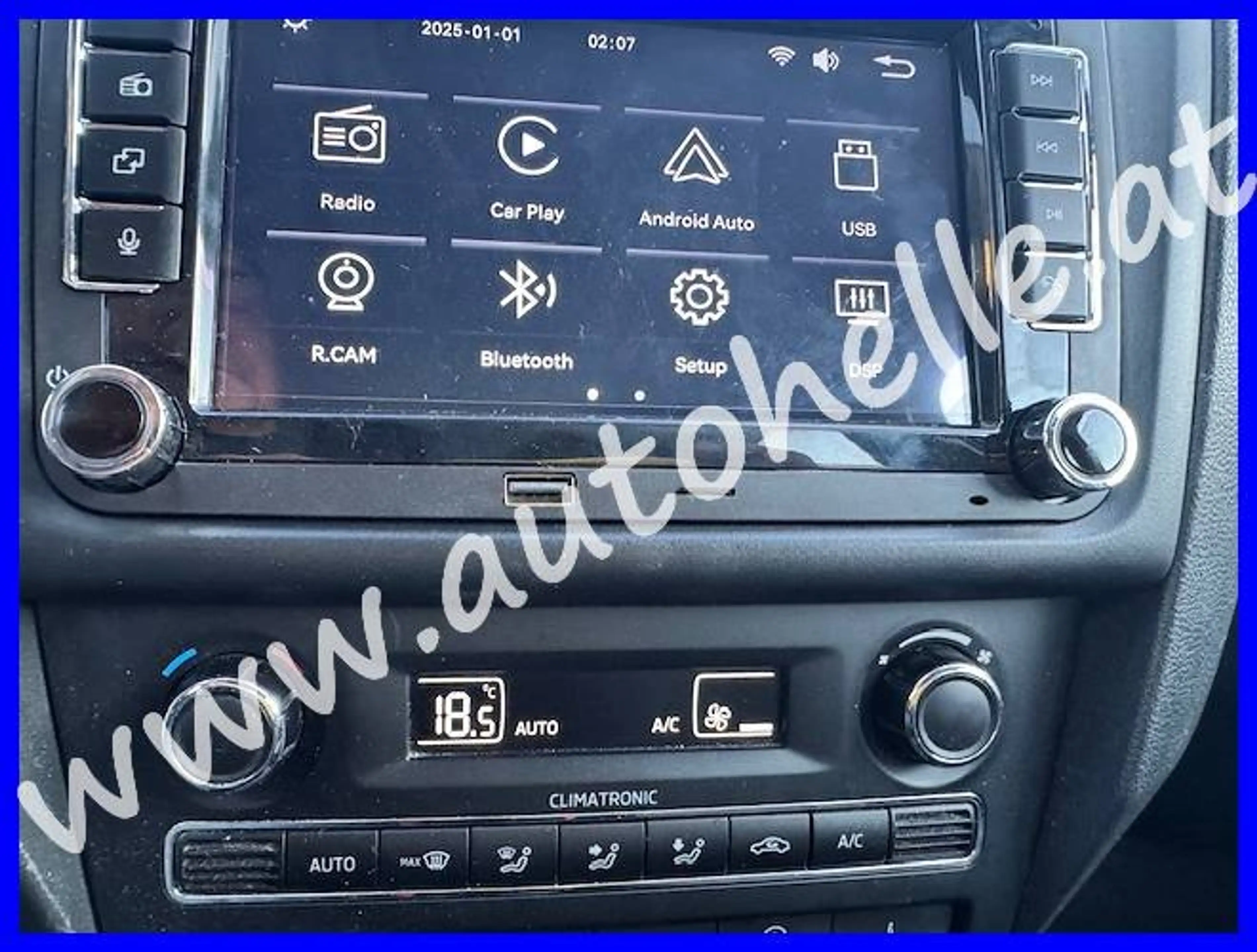 Skoda Rapid/Spaceback Elegane — photo 15
