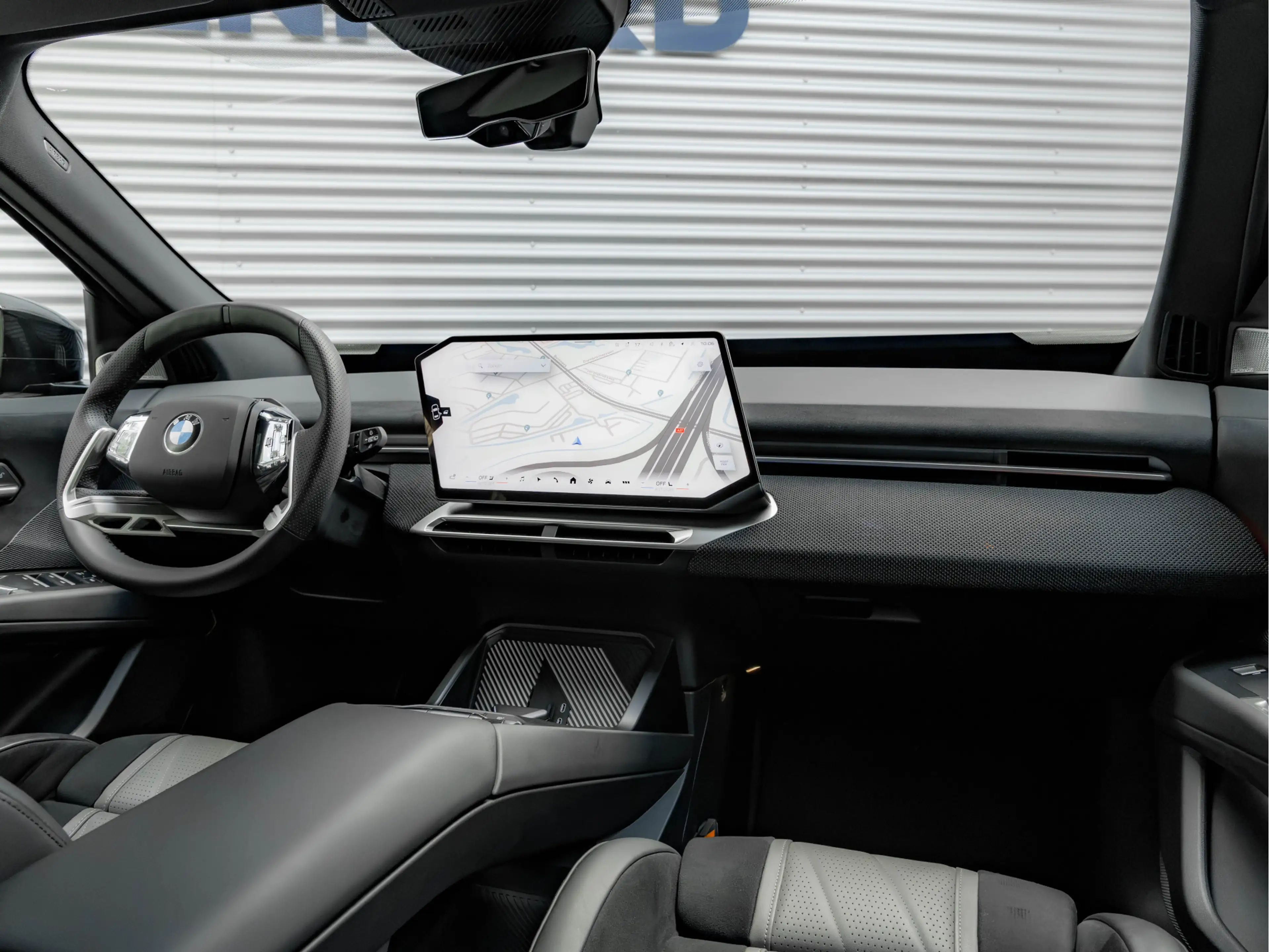 BMW iX3 50 xDrive - Direct Beschikbaar - M-Sport Pro - Pan — photo 4