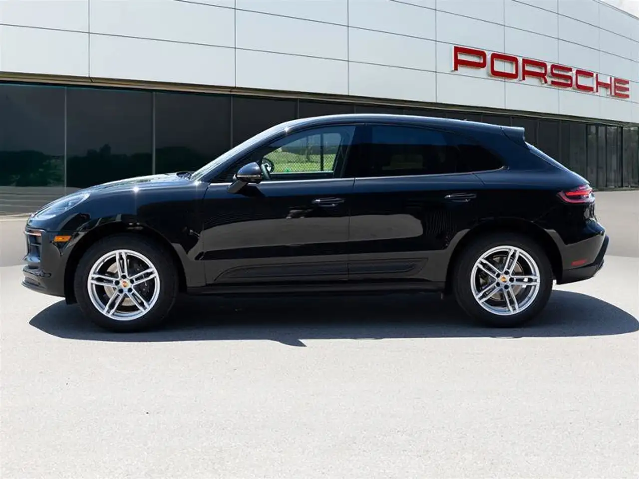 Porsche Macan снимка Porsche Macan