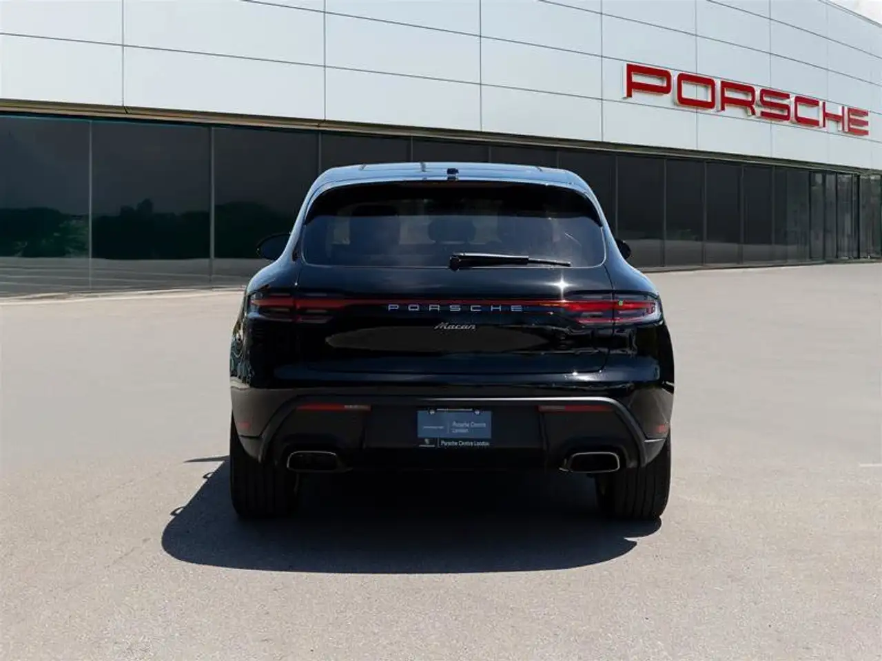 Porsche Macan снимка Porsche Macan