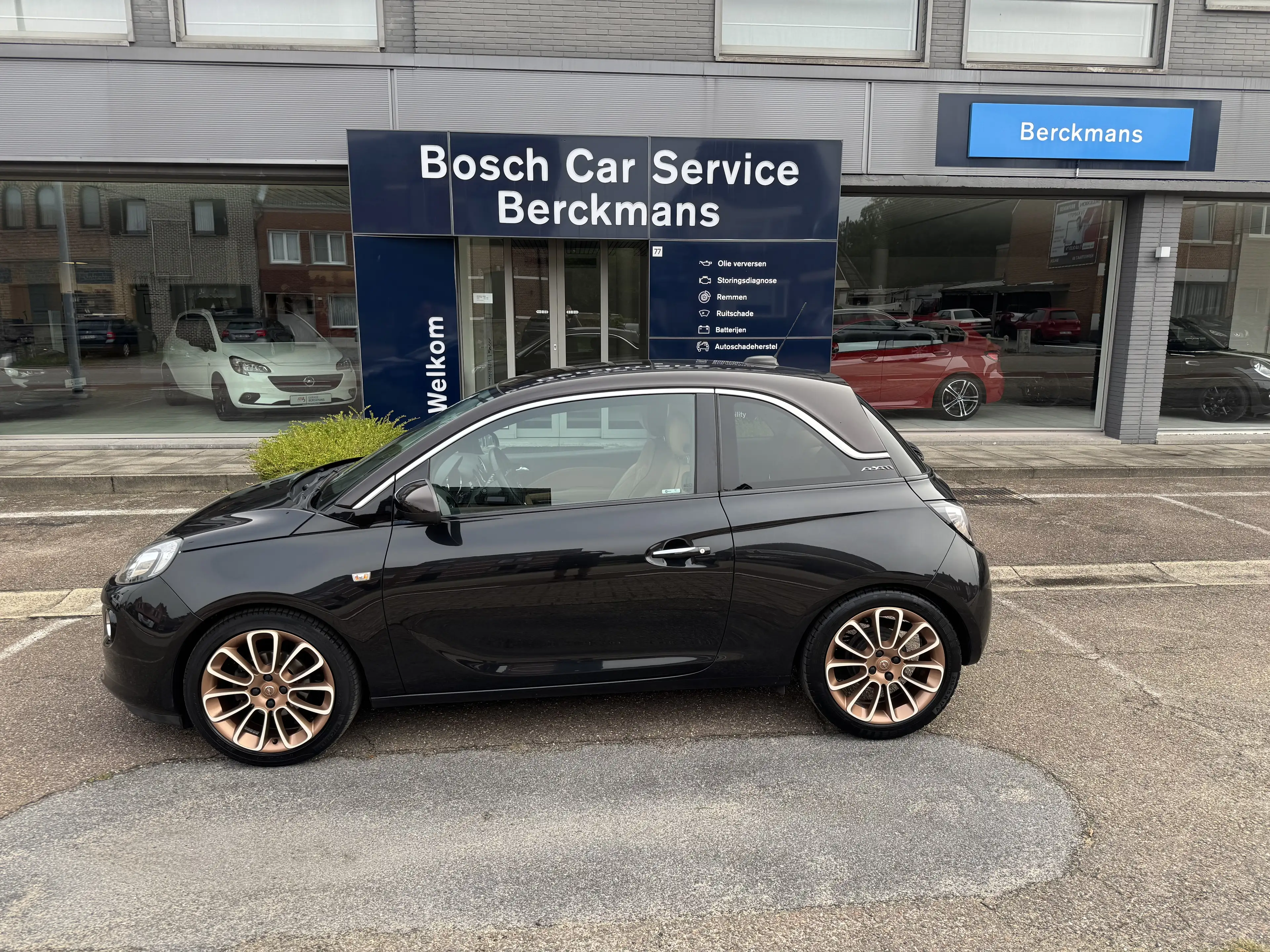 Opel Adam Unlimited 1.2 benzine + Leder + Vele opties