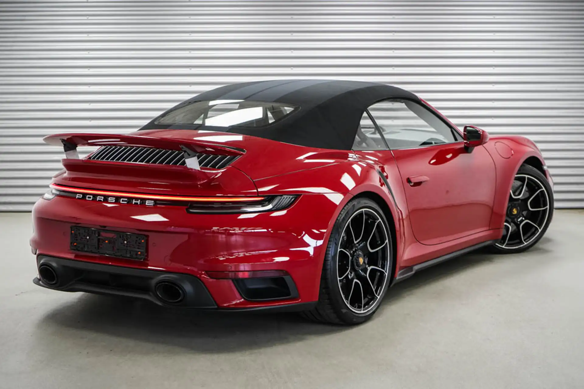포르쉐 911 Turbo S Cabriolet 2024 빨강 사진 4