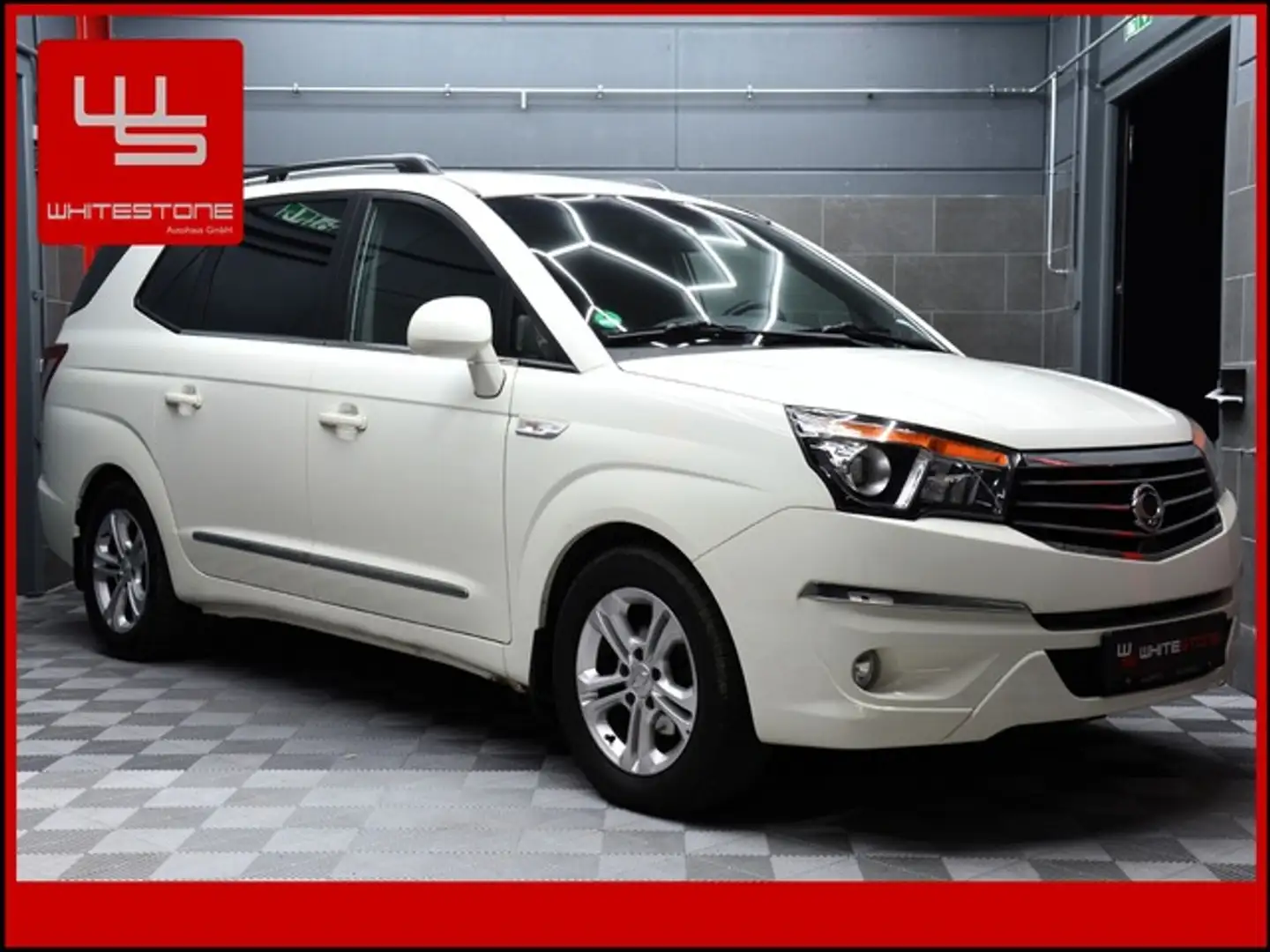 SsangYong Rodius 2.2 Aut / 71 Tkm / 7 Sitze / Shzg / PDC Alb - 2