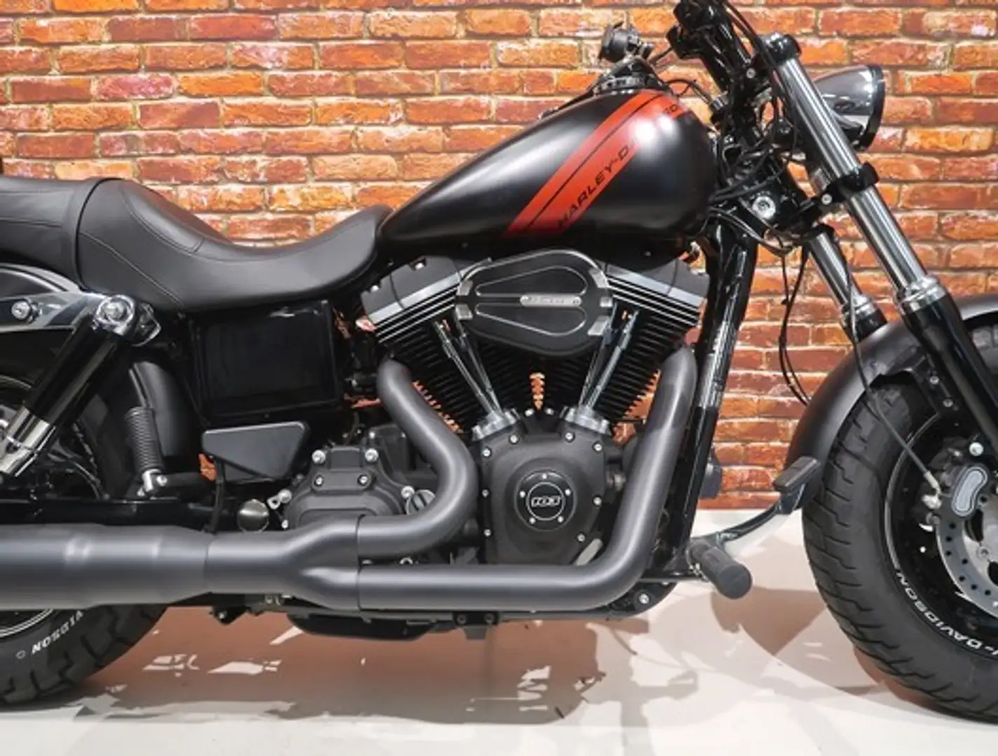 Harley-Davidson Dyna Fat Bob FXDF 1690 Noir - 2