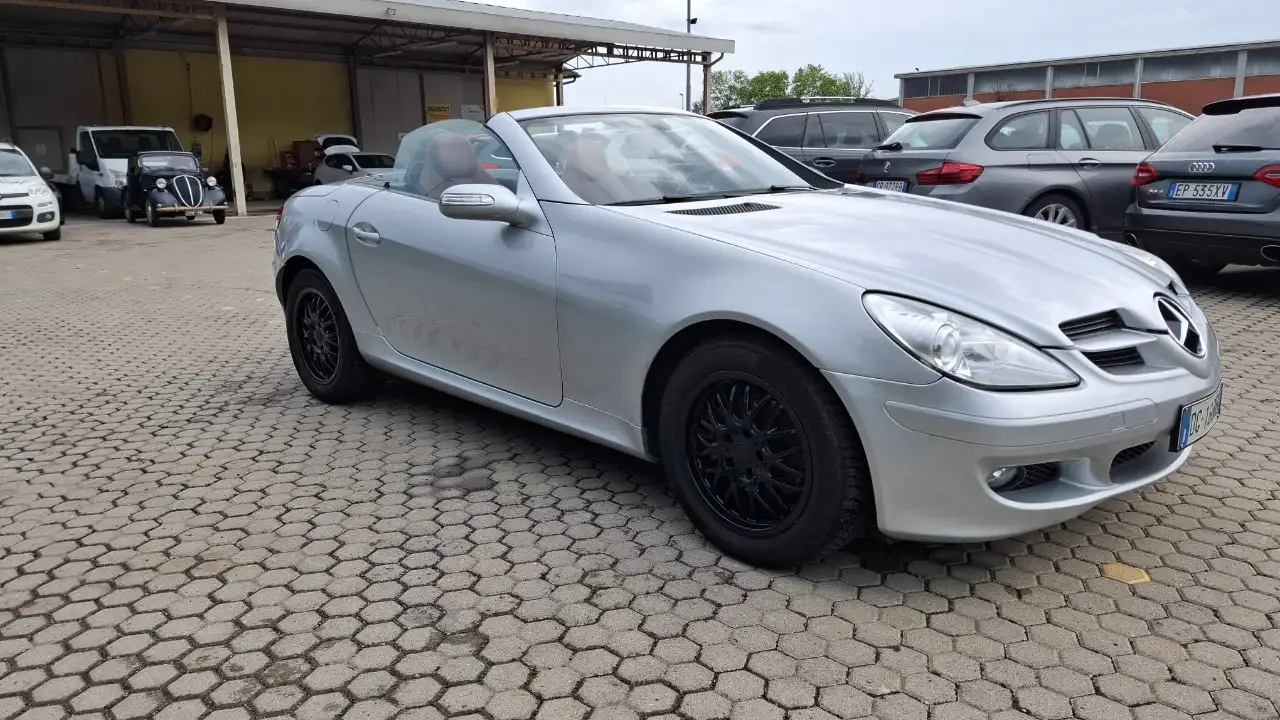 Mercedes-Benz SLK 200