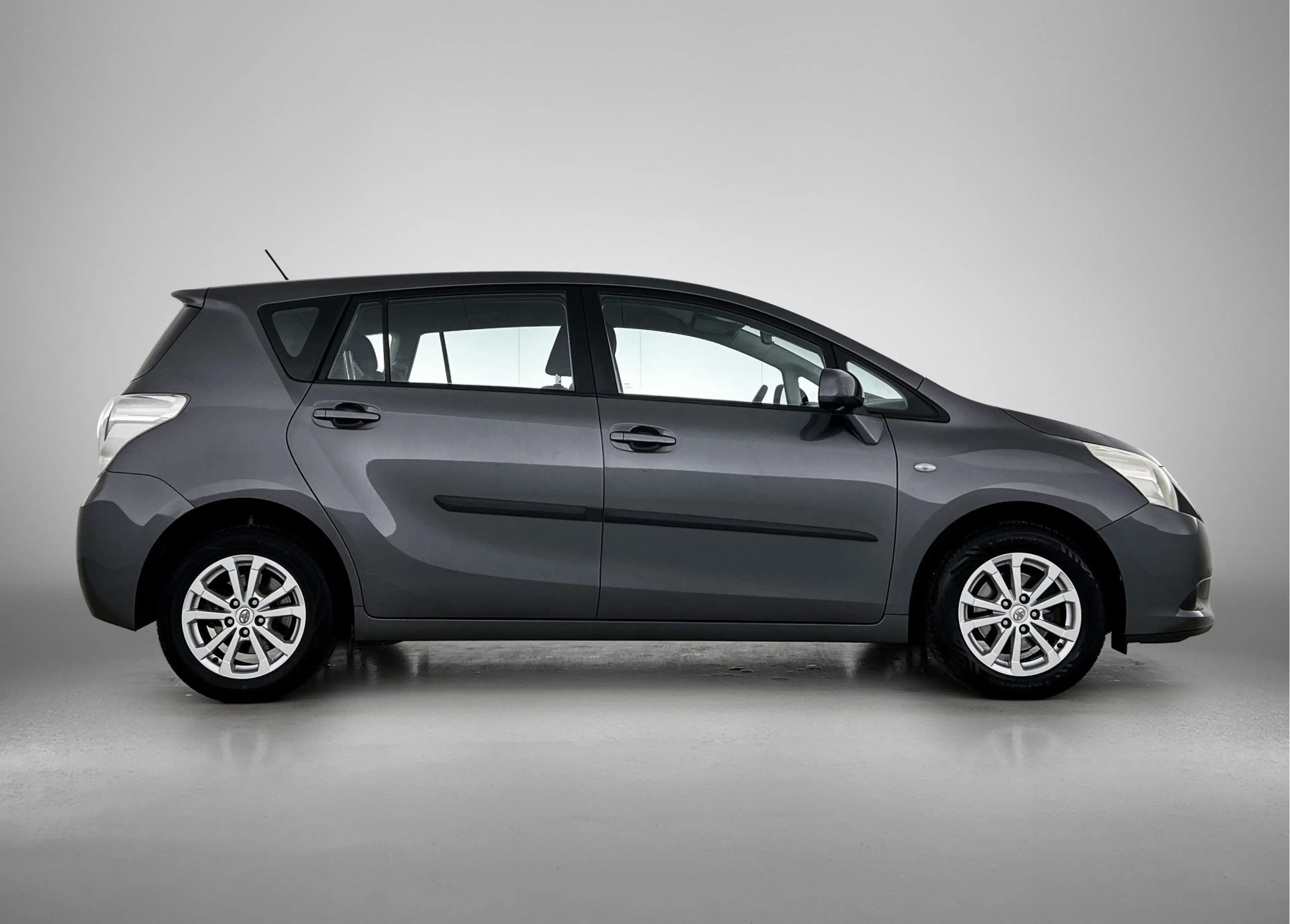Toyota Verso 1.6 VVT-i Aspiration 7p. | Trekhaak | — photo 12