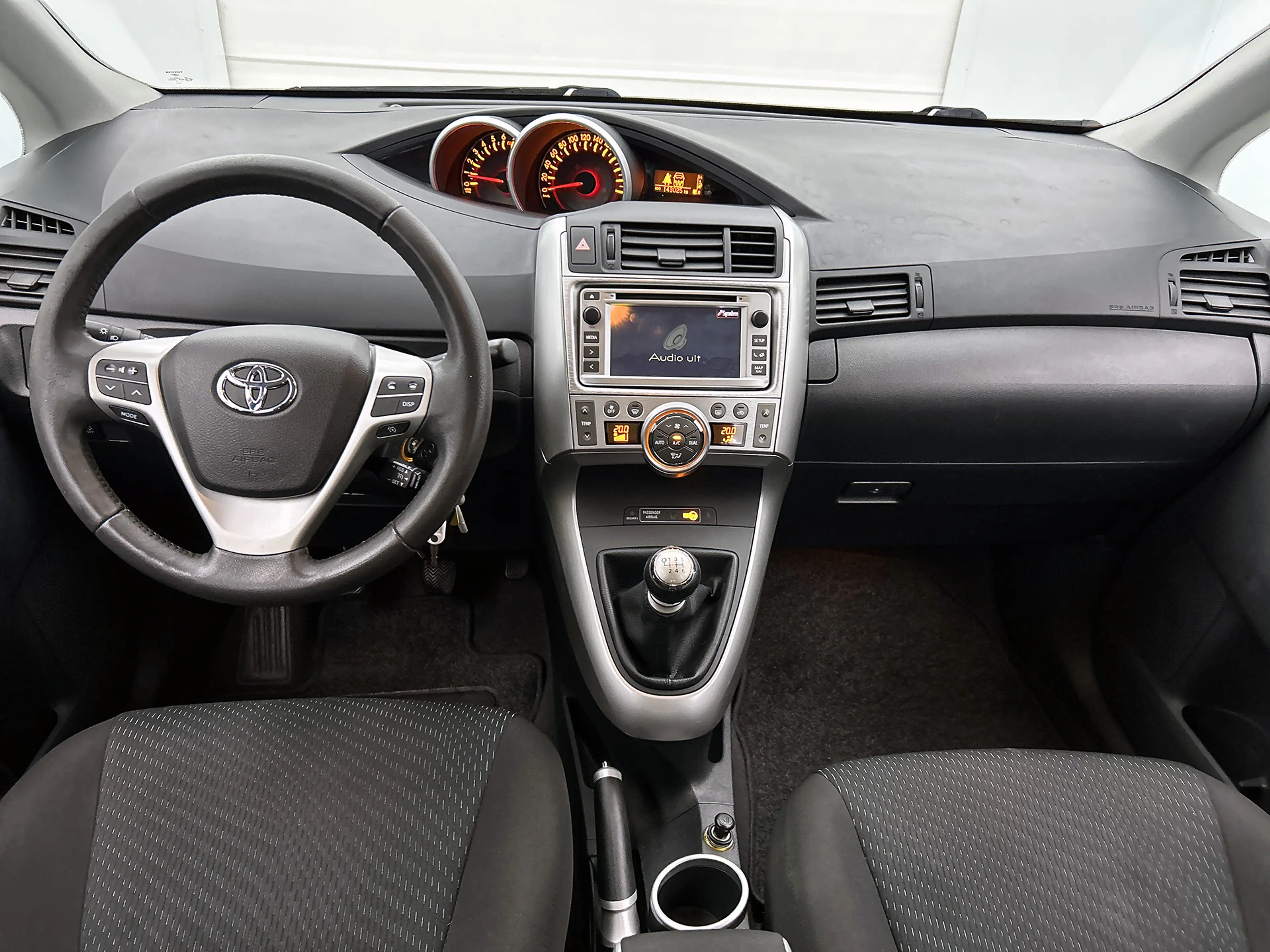 Toyota Verso 1.6 VVT-i Aspiration 7p. | Trekhaak | — photo 4