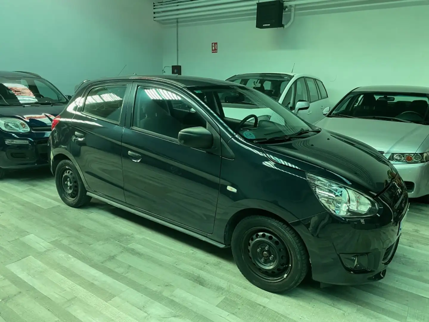 Mitsubishi Space Star 100 MPI Challenge Zwart - 1