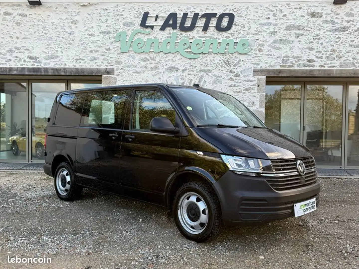 Volkswagen Transporter T6.1 2.0 TDI 204ch DSG7 Business Vitré 24 158HT Schwarz - 1