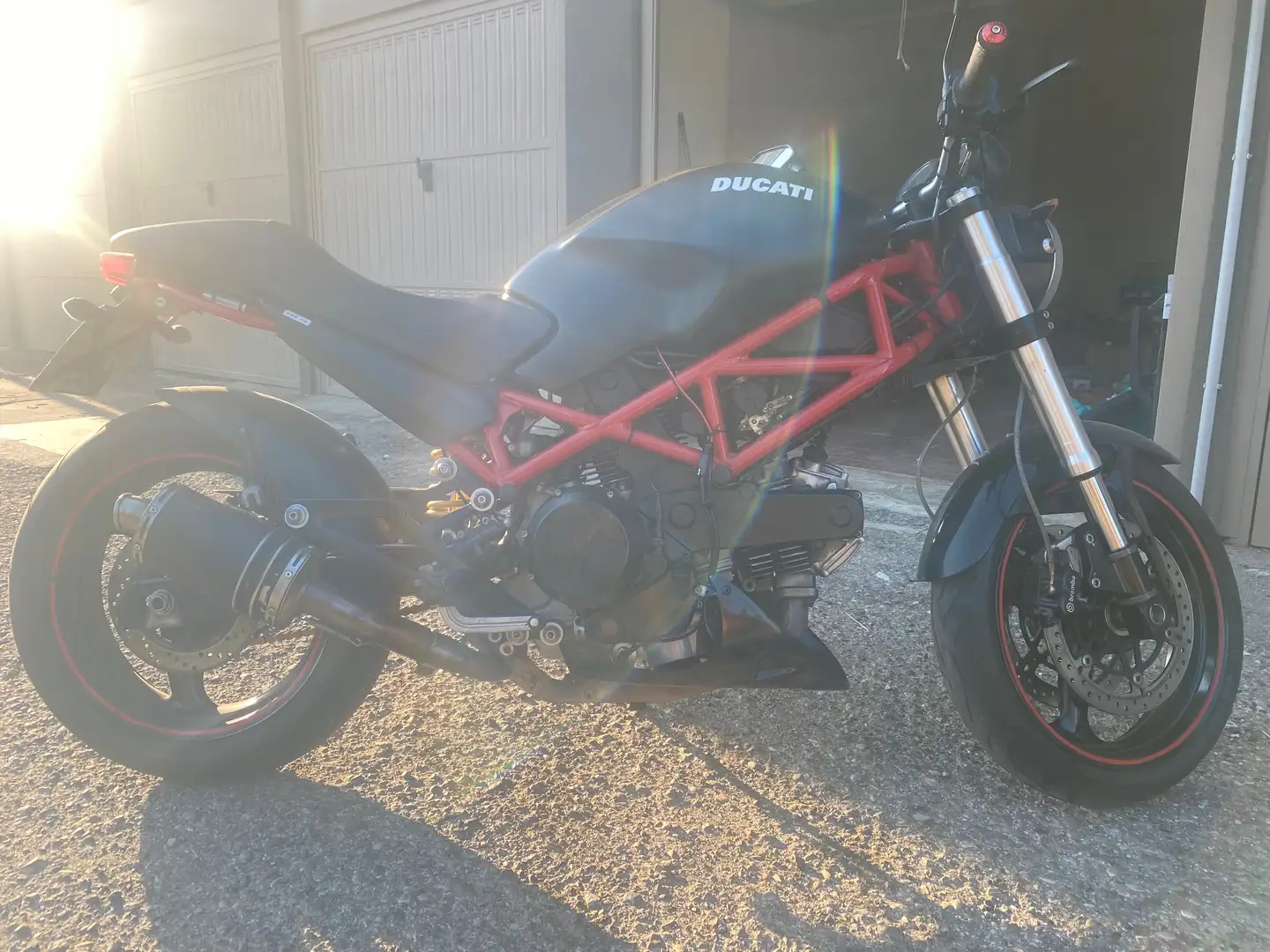 Ducati Monster 695 Nero - 2