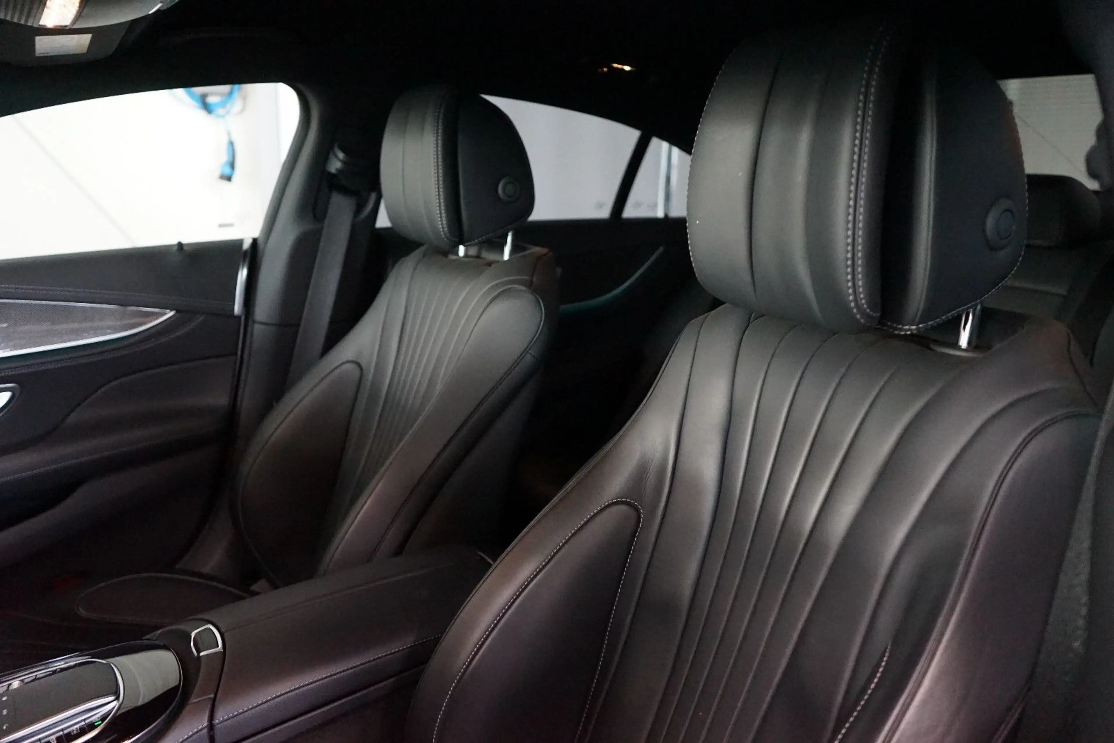 Mercedes-Benz CLS 450 4M AMG Line Night+Luft+Massage+Burmester — photo 11