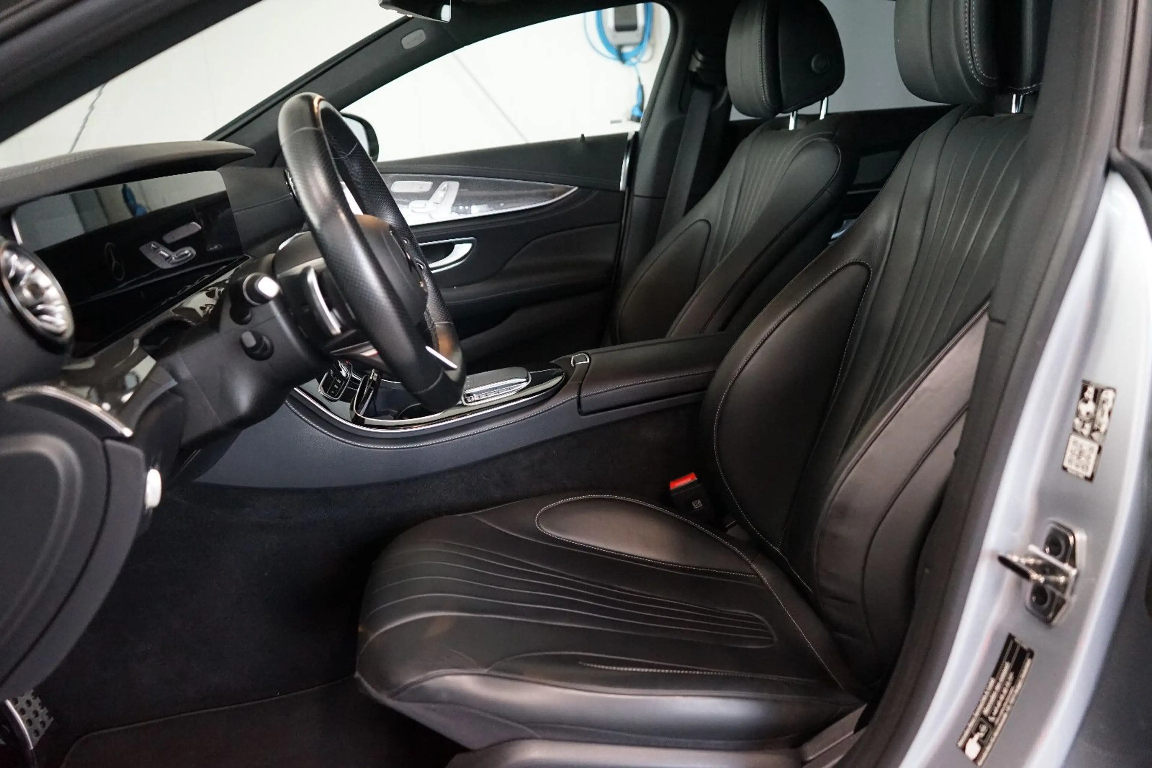 Mercedes-Benz CLS 450 4M AMG Line Night+Luft+Massage+Burmester — photo 10