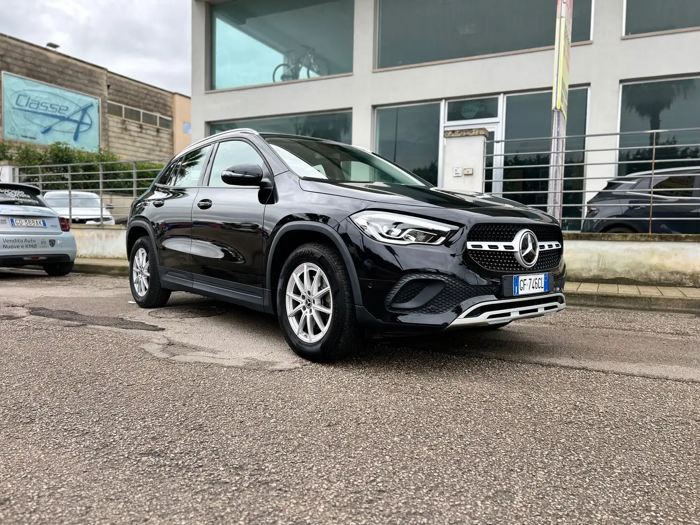 Mercedes-Benz GLA 200 GLA-H247 2020 d Sport auto Nero - 1