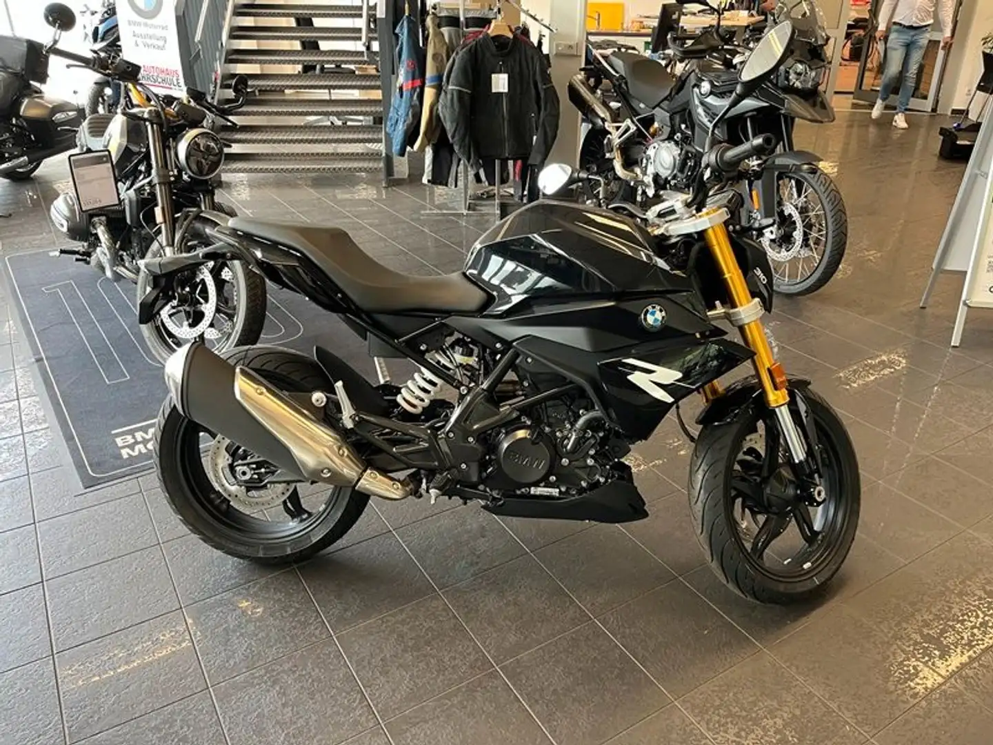 BMW G 310 R neuwertig mit Werksgarantie bis Dez 2027 Negru - 2