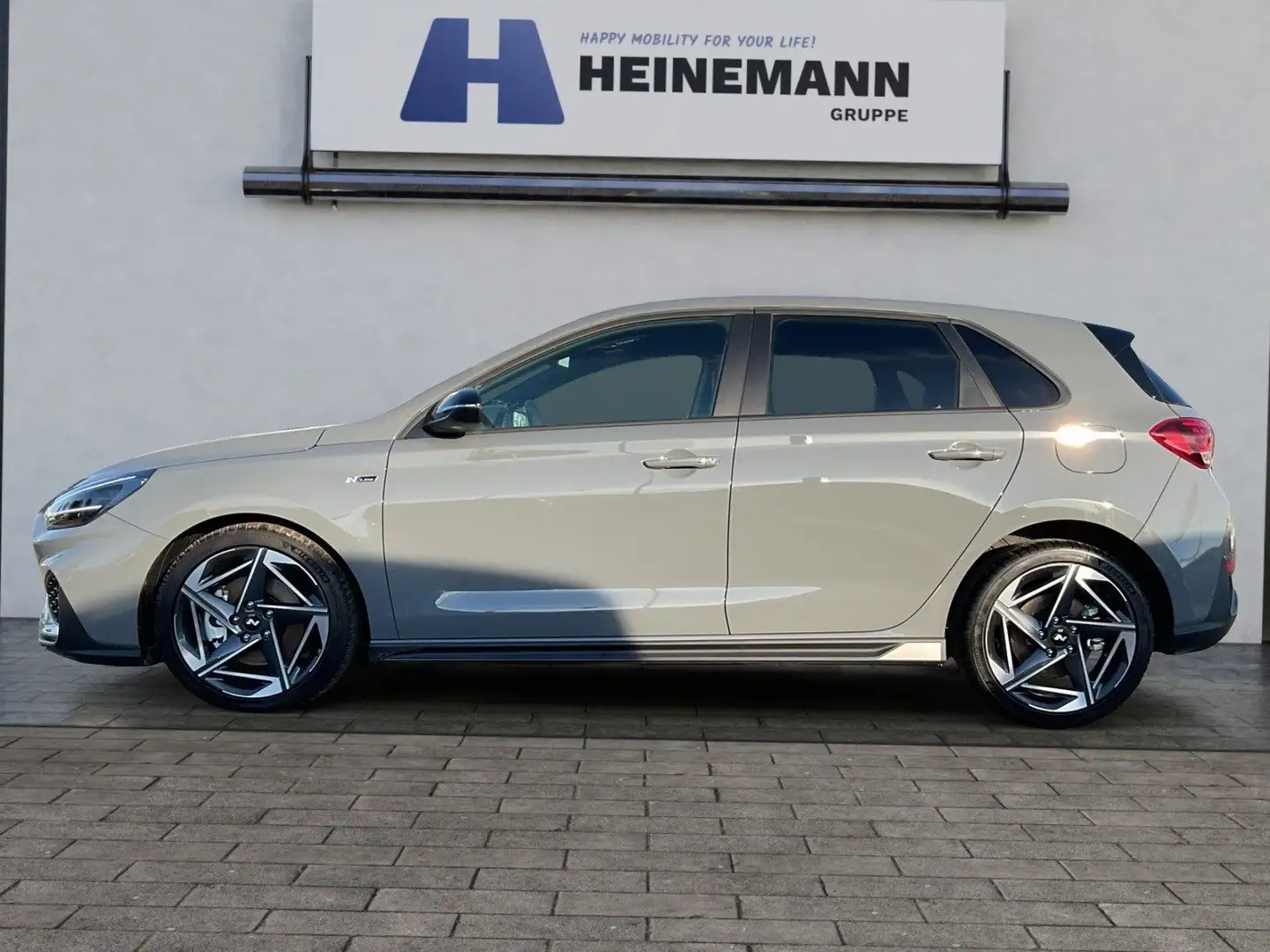 Hyundai i30 N-Line 5-Türer (MY25) 1.5 T-GDI (140 PS) 48V 7-DCT Grau - 2