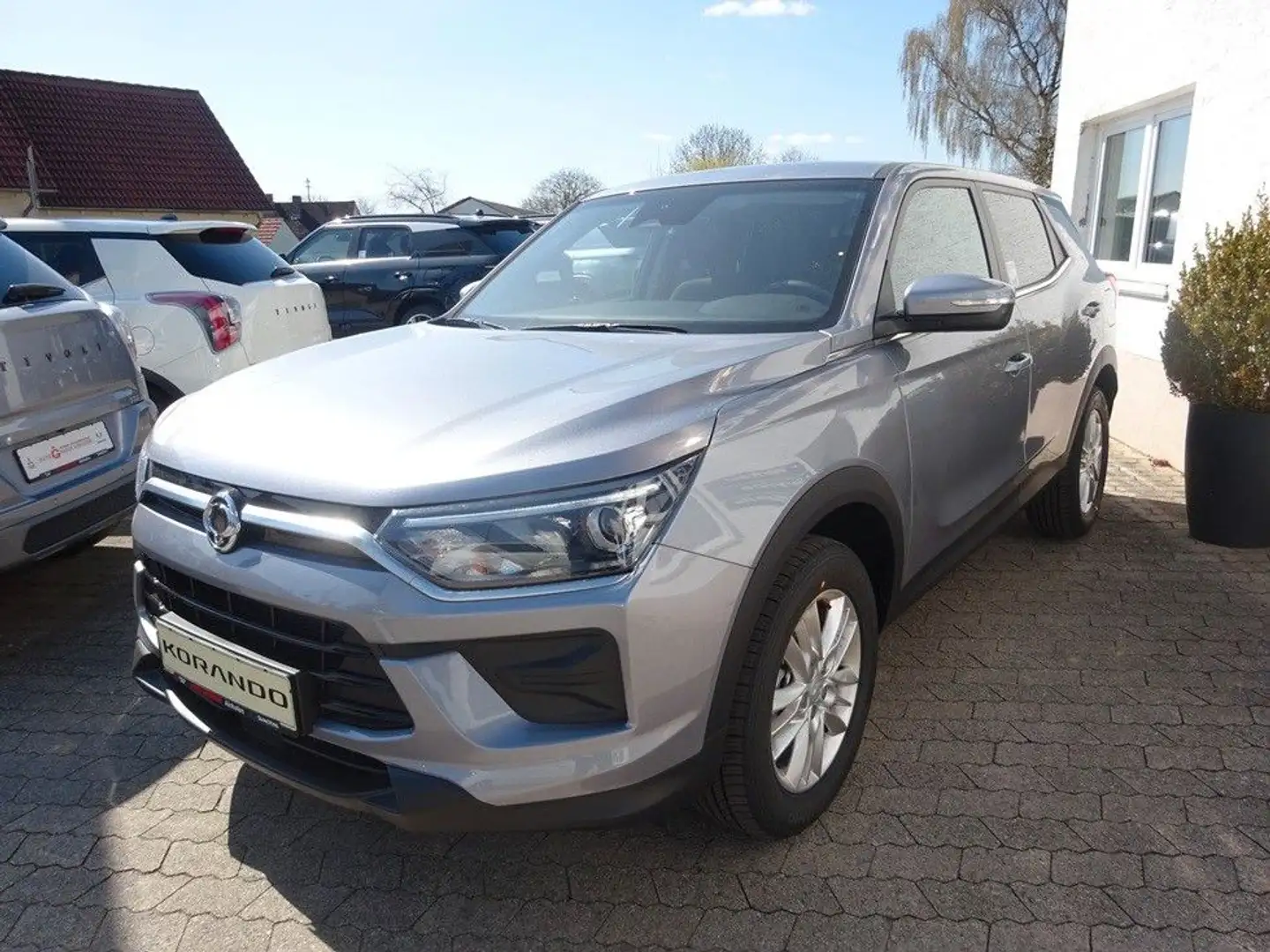 KGM Korando 1.5 T-GDI Nomad*AT*NAVI*KAMERA* Grijs - 2