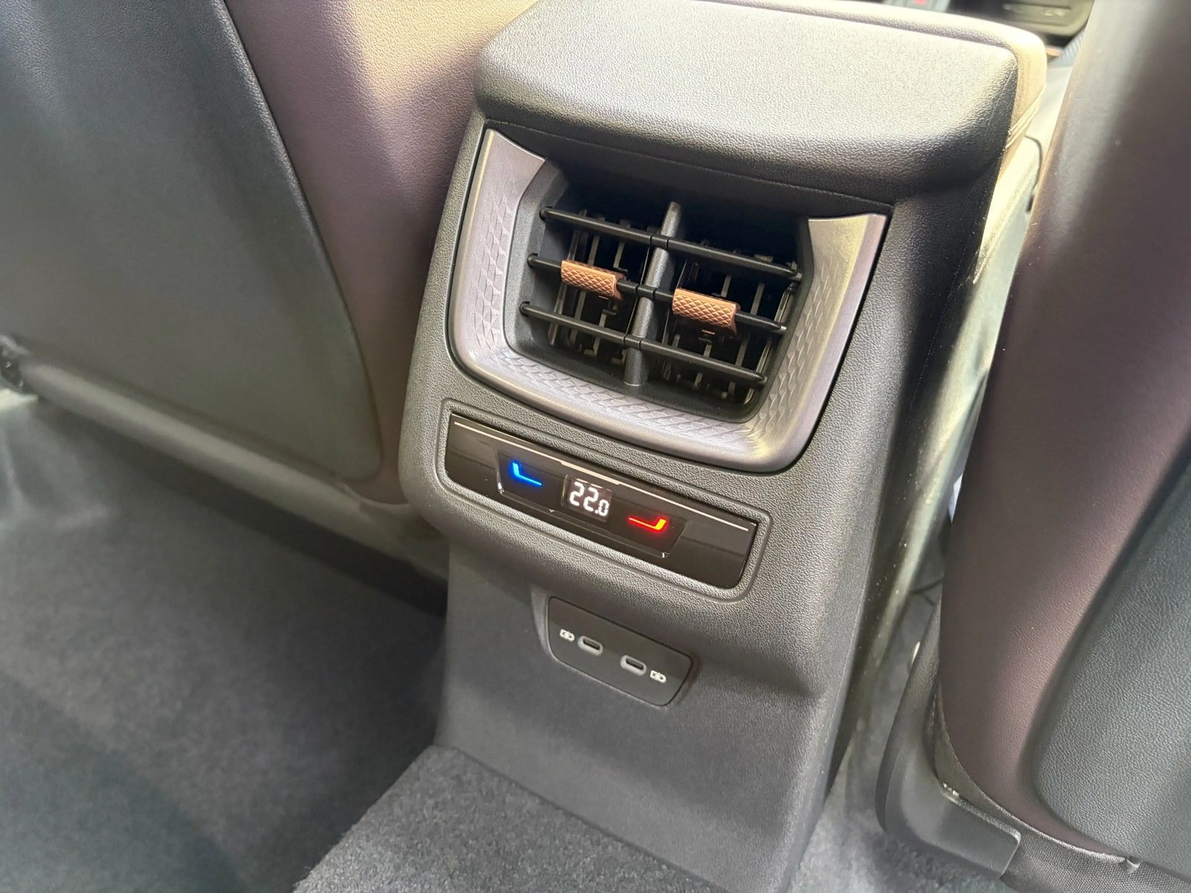 CUPRA Terramar VZ 2.0 TSI DSG 4Drive 5J GAR *AKTION* — photo 12