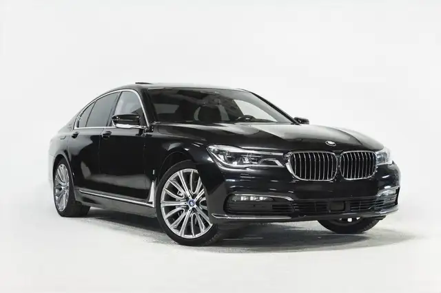 BMW 740 740e iPerformance