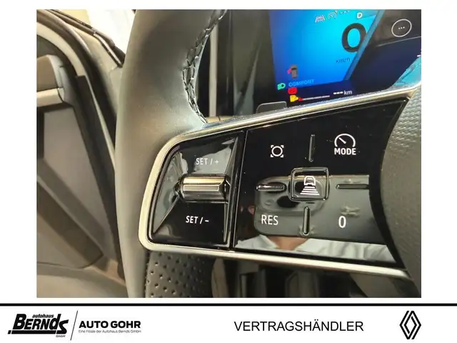 Renault Austral view 12