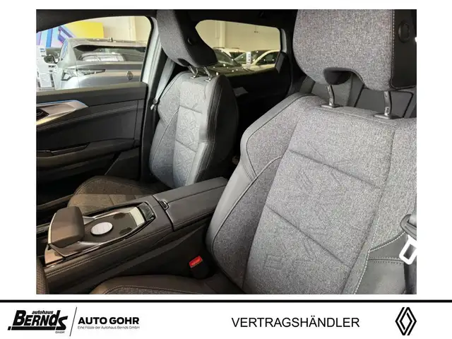 Renault Austral view 10
