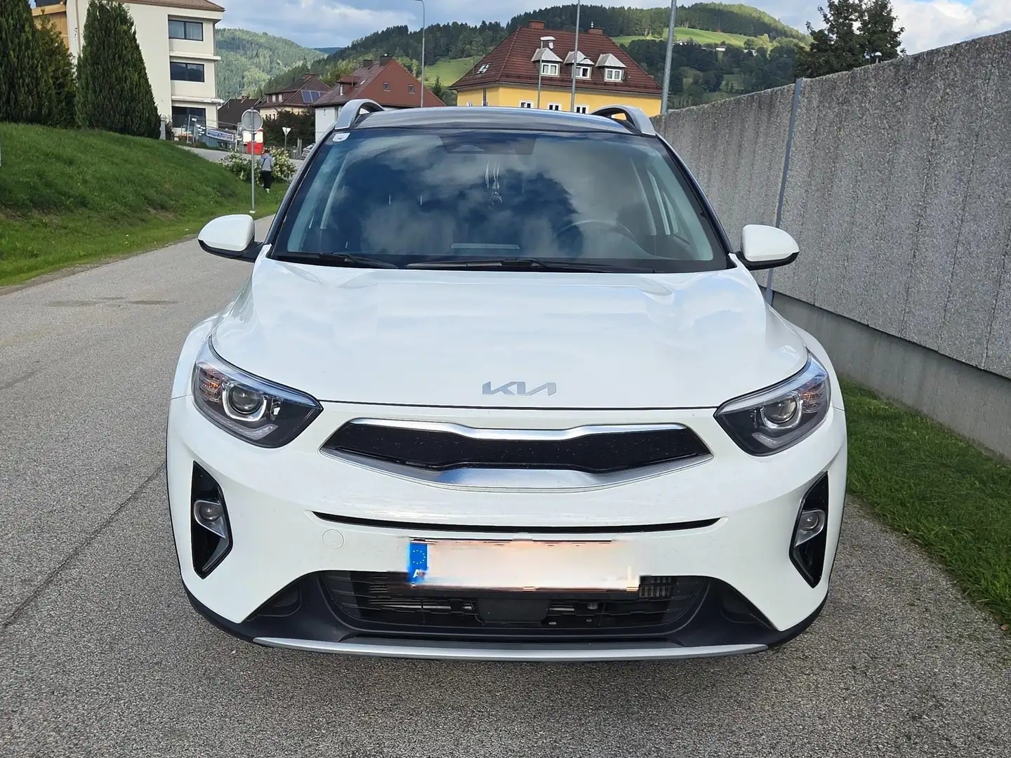 Kia Stonic Stonic 1,0 TGDI Silber Weiß - 2