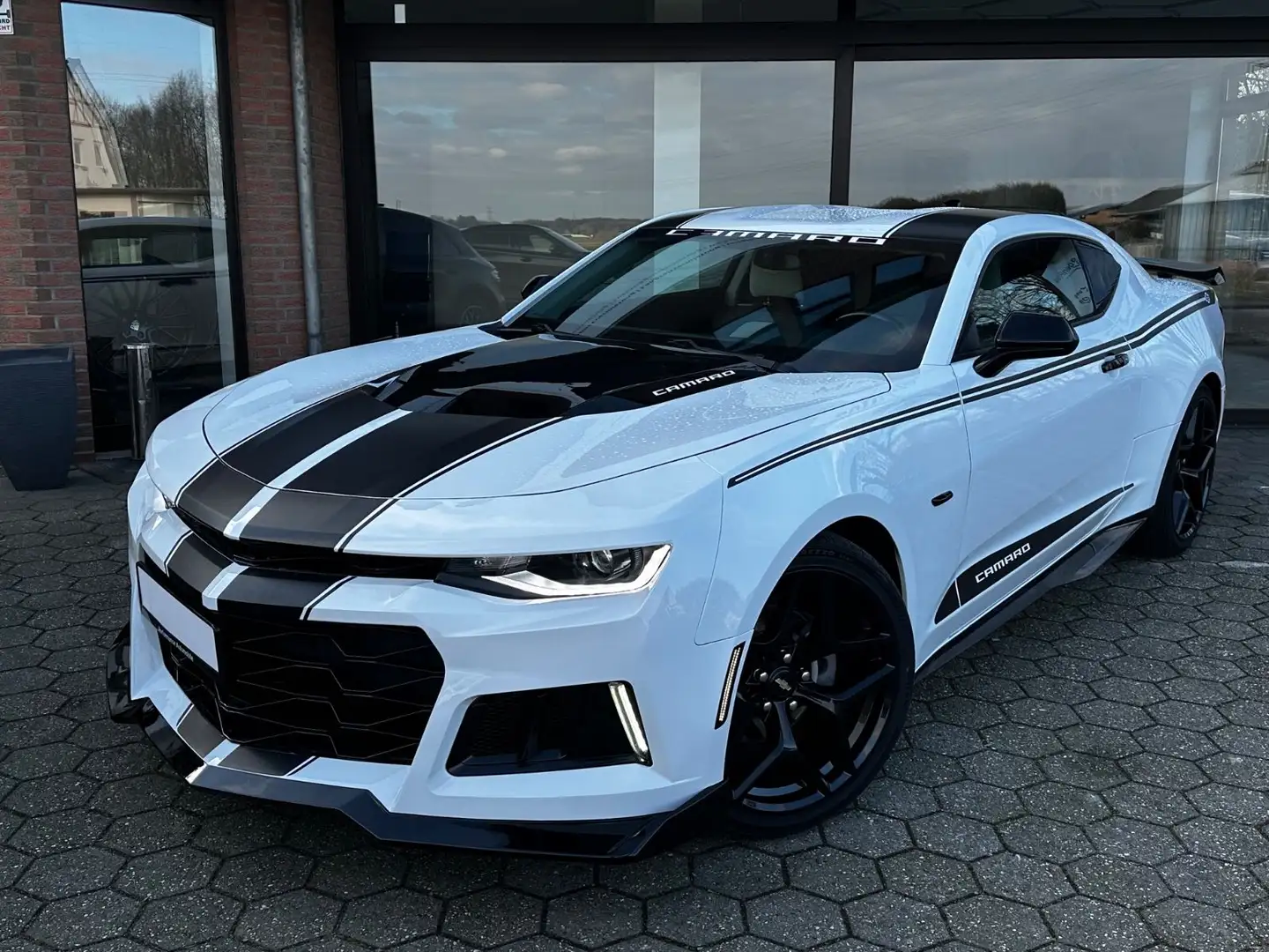 Chevrolet Camaro Coupé 2.0 / LED/CarPlay/20ZOLL Weiß - 1