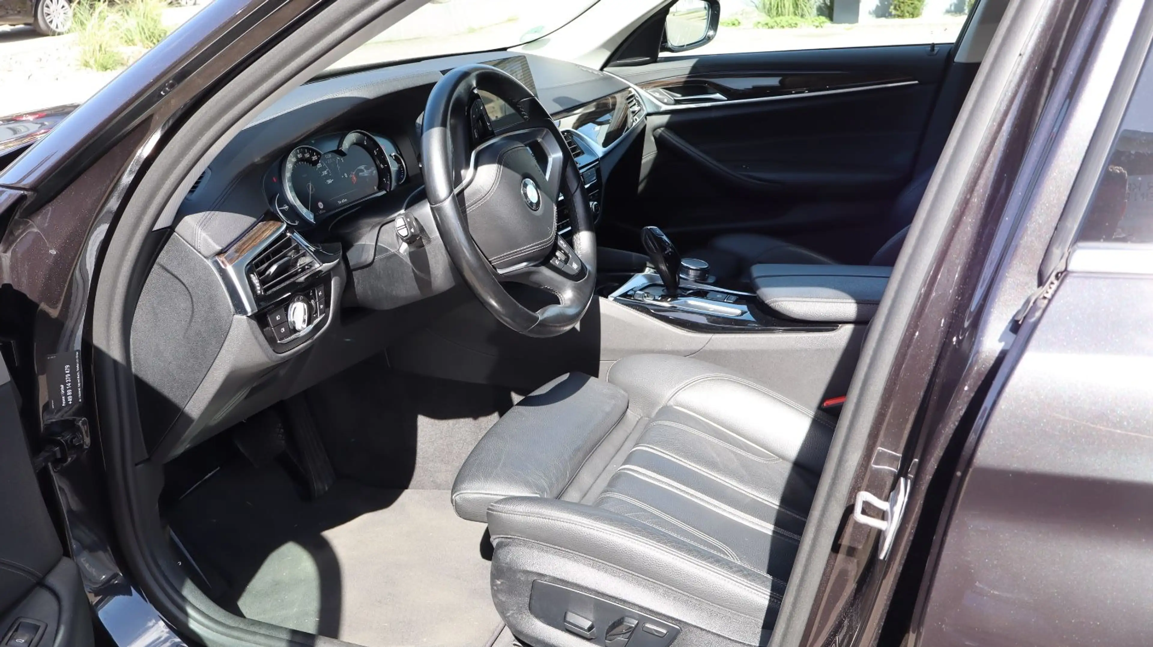 BMW 530 5 Limousine 530 i xDrive Luxury Line — photo 8