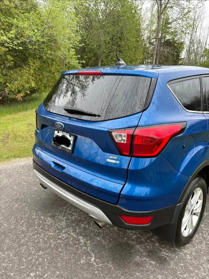 Ford Escape снимка Ford Escape
